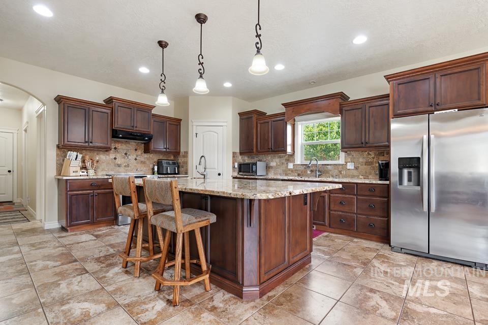 530 Syringa Falls Ct Property Photo 12