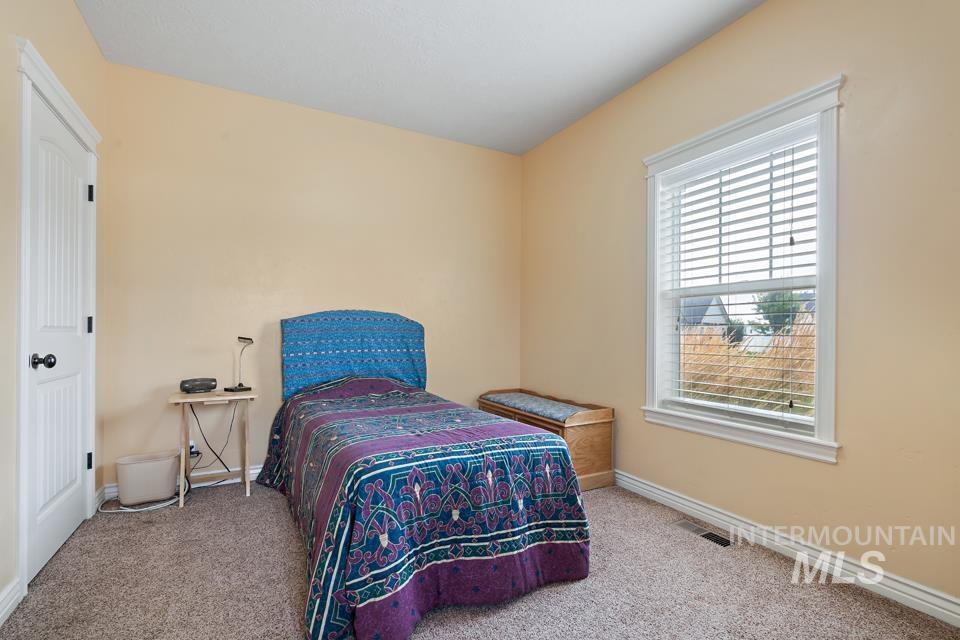 530 Syringa Falls Ct Property Photo 20
