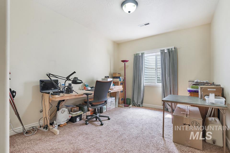 530 Syringa Falls Ct Property Photo 30