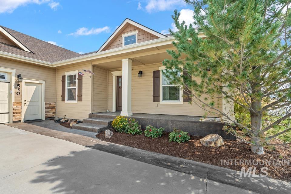 530 Syringa Falls Ct Property Photo 44