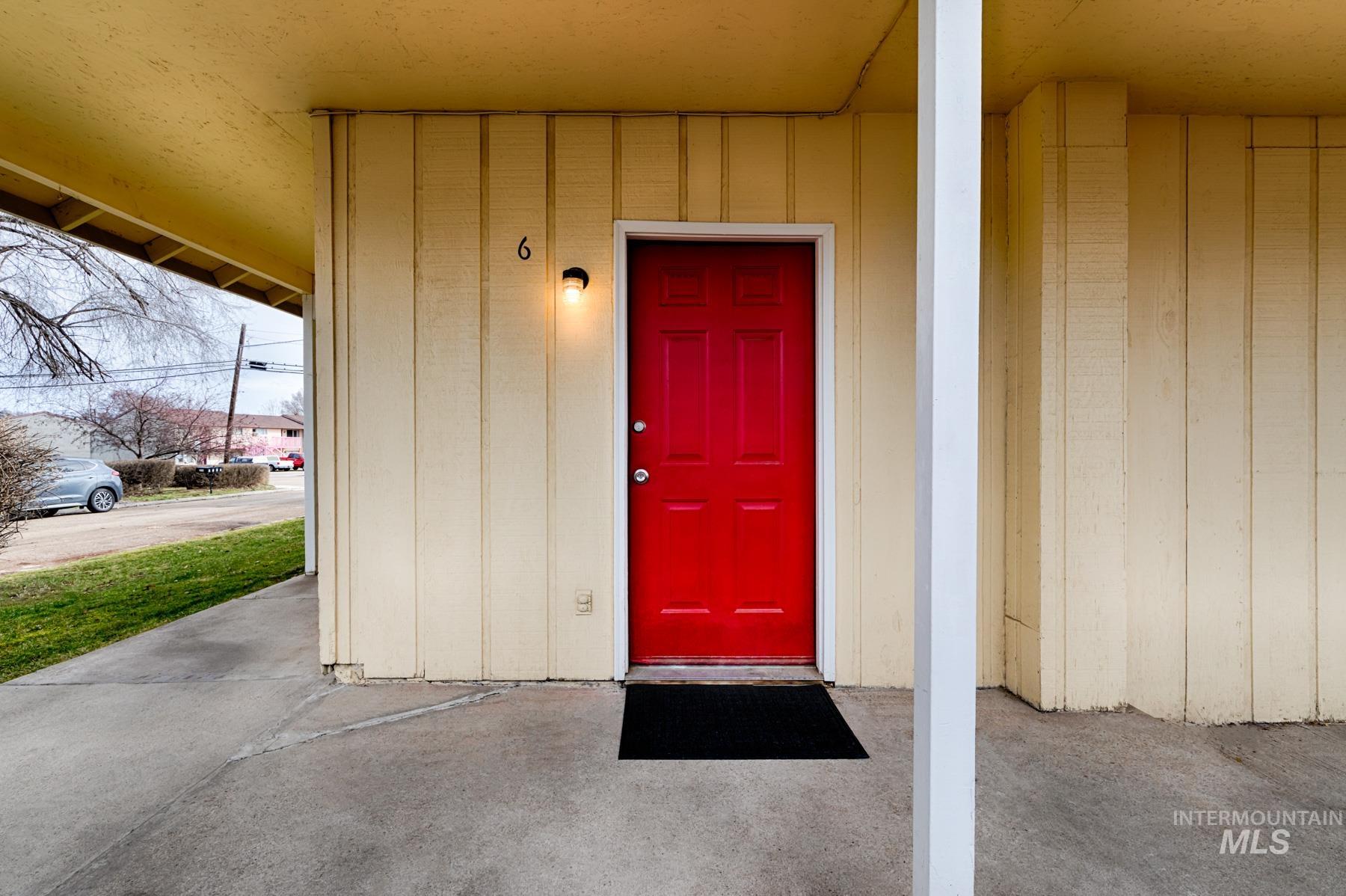 2406 Indiana Ave Property Photo 8