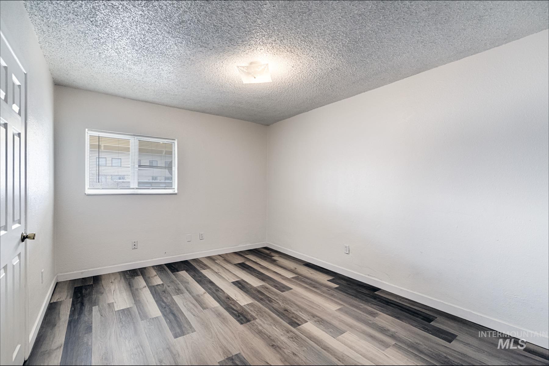 2406 Indiana Ave Property Photo 15