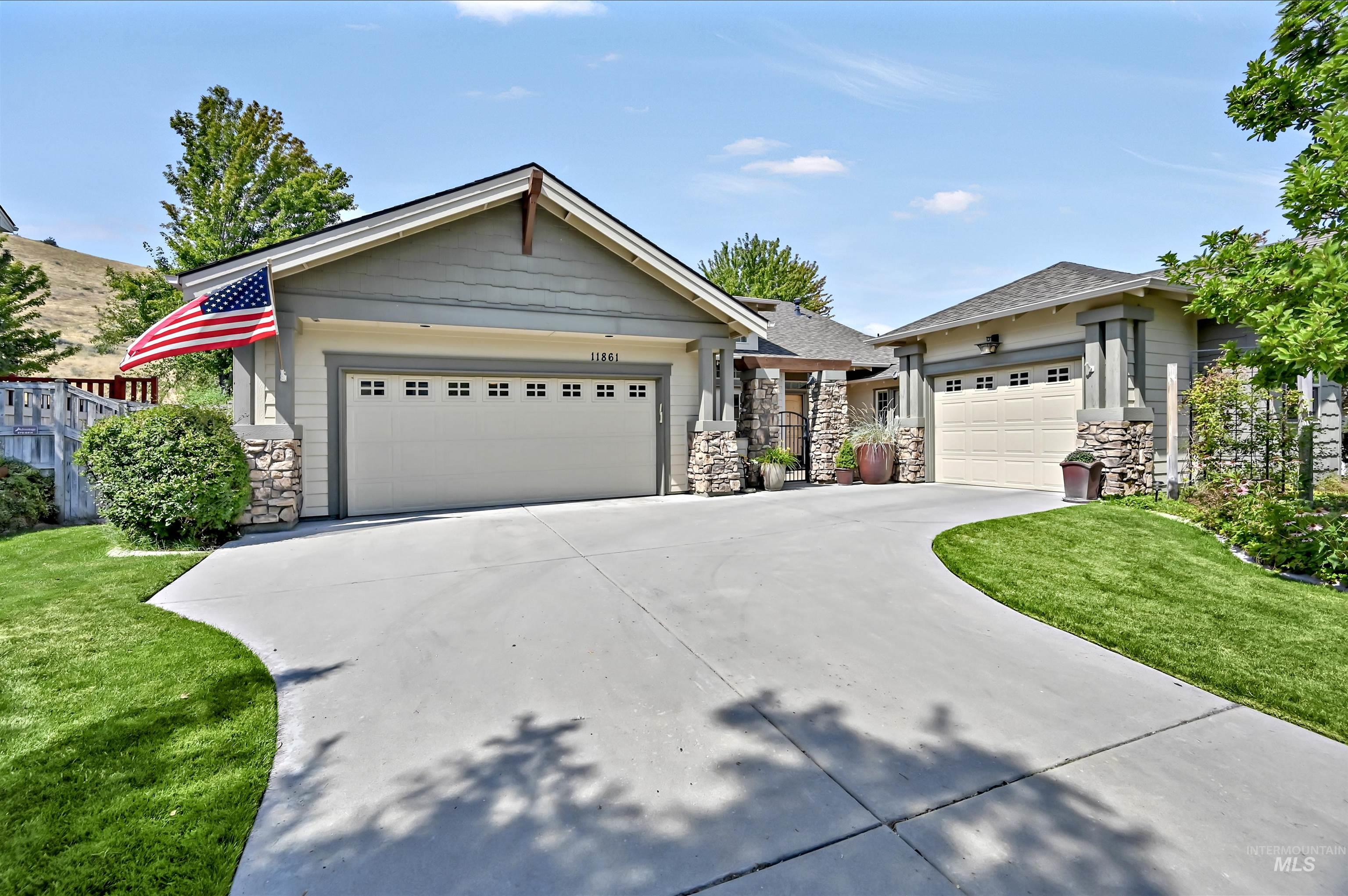 11861 N Humphreys Way Property Photo 1