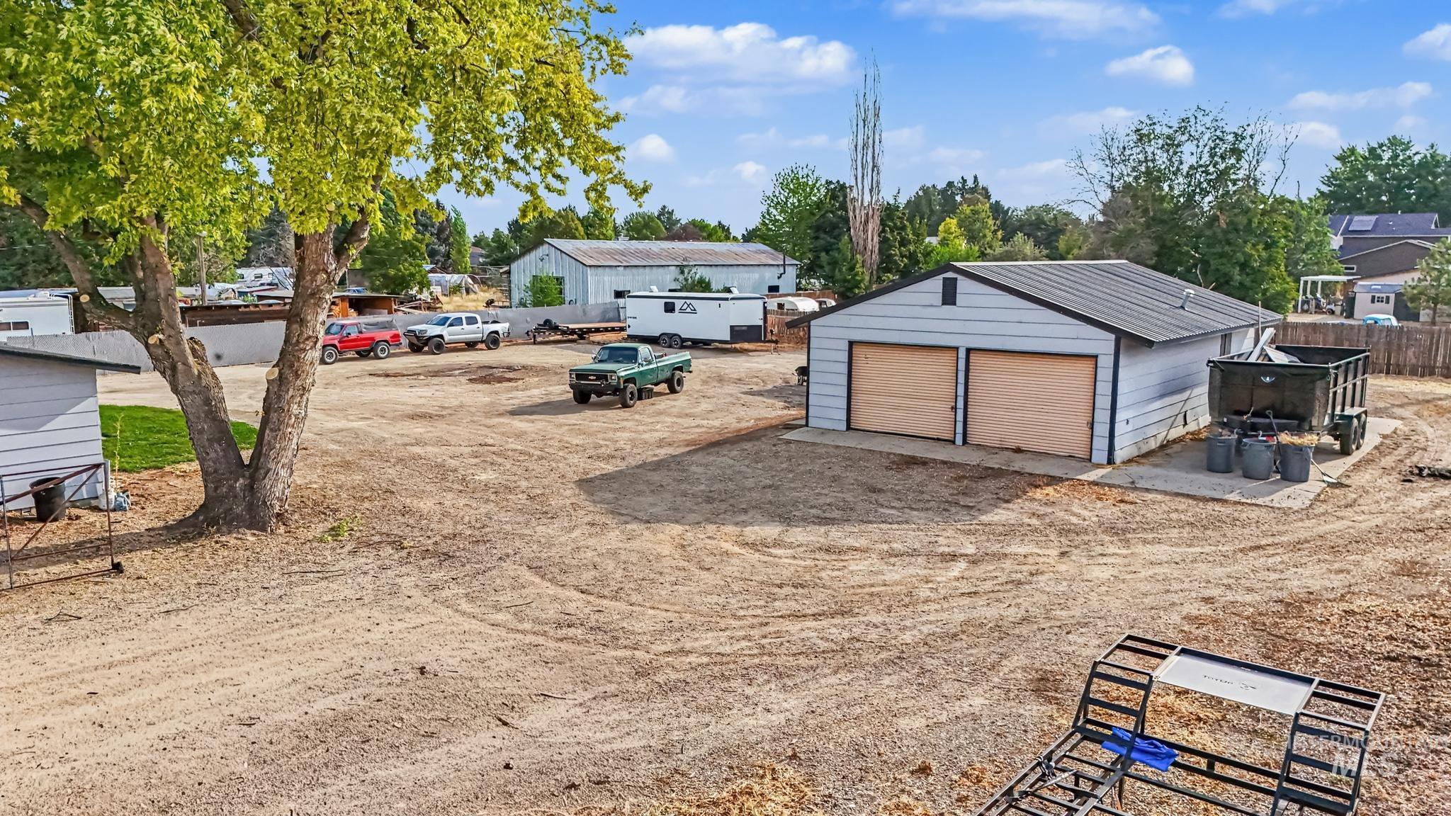 2944 S Cloverdale Rd. Property Photo 3
