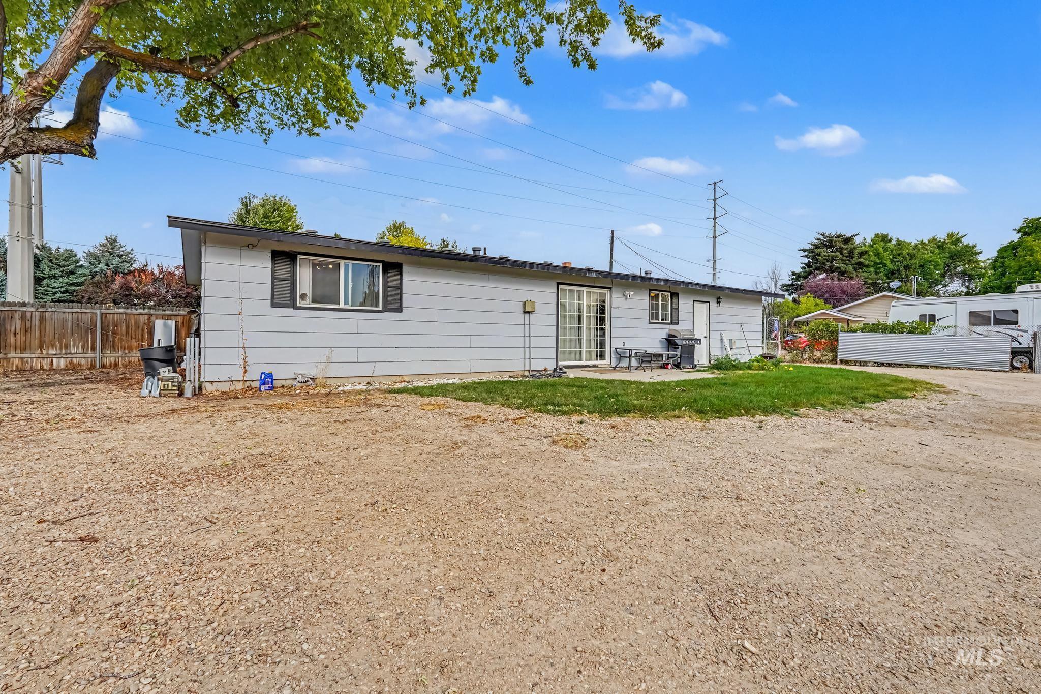 2944 S Cloverdale Rd. Property Photo 10