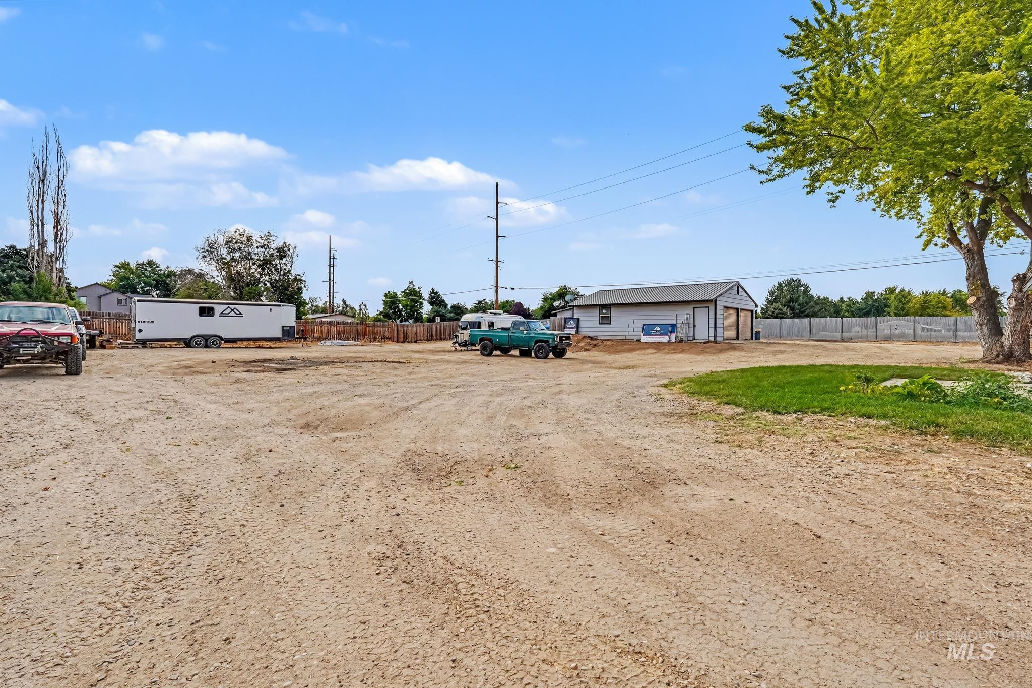 2944 S Cloverdale Rd. Property Photo 12