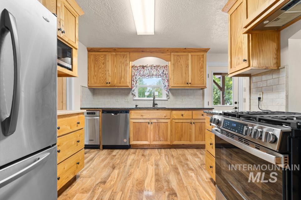 6500 Se 10th Avenue Property Photo 8