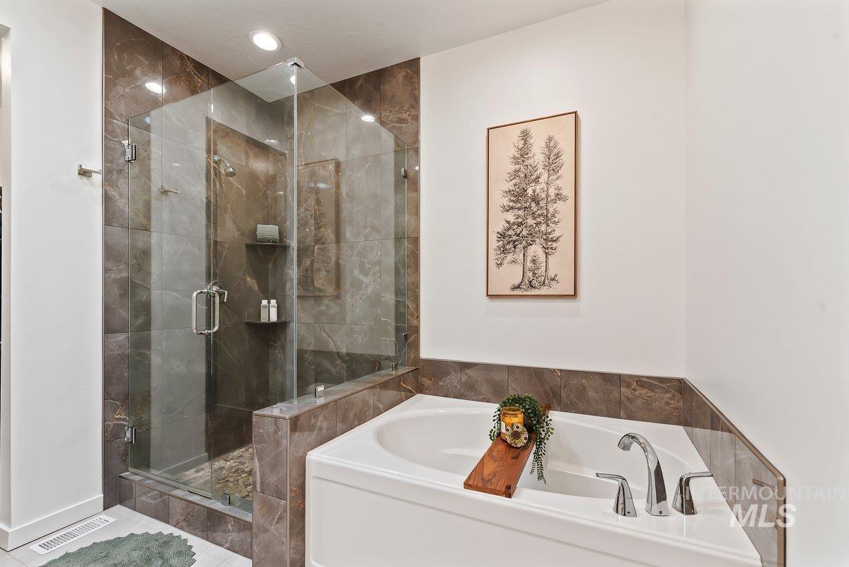 12437 W Wayfaring Dr Property Photo 19