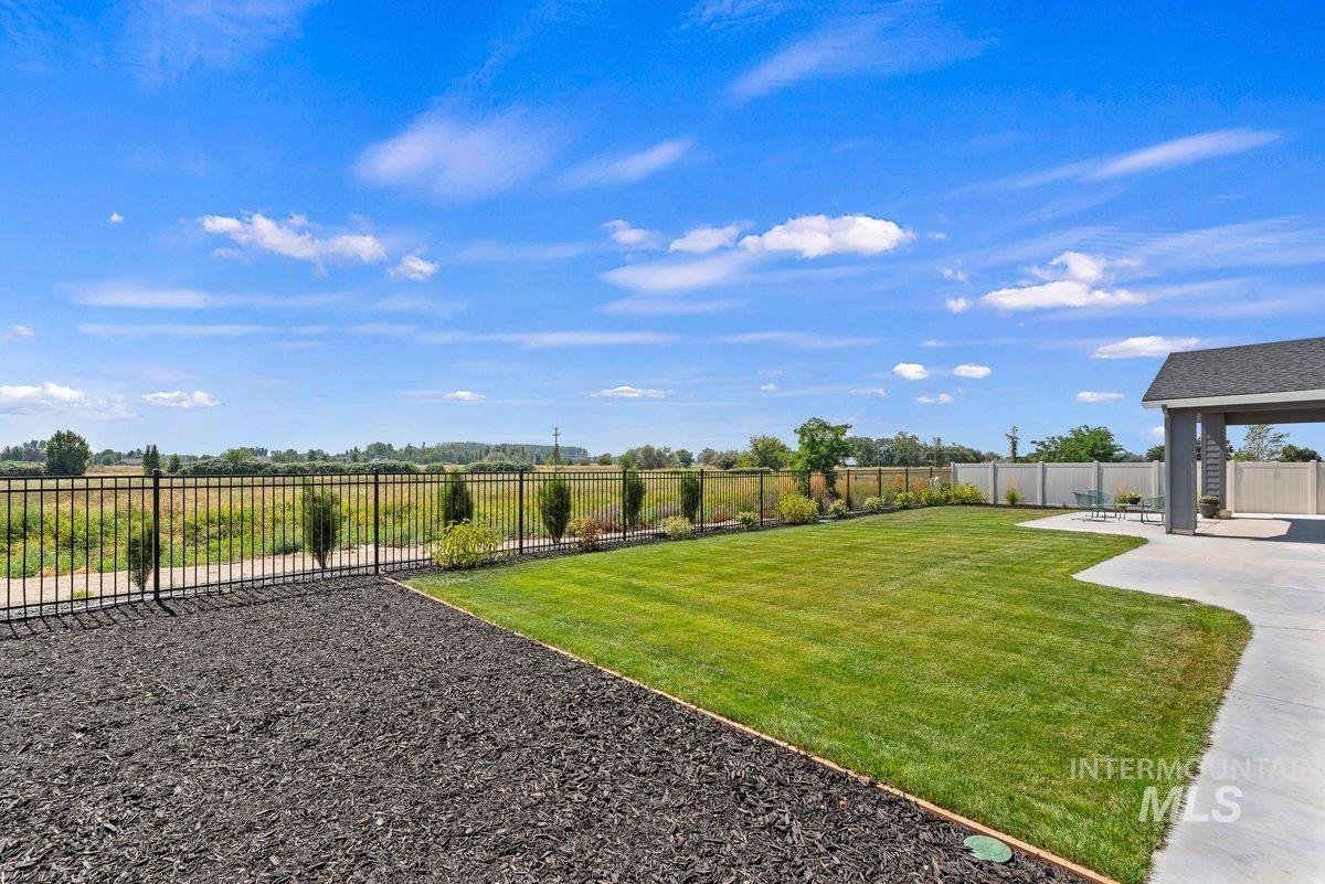 12437 W Wayfaring Dr Property Photo 30