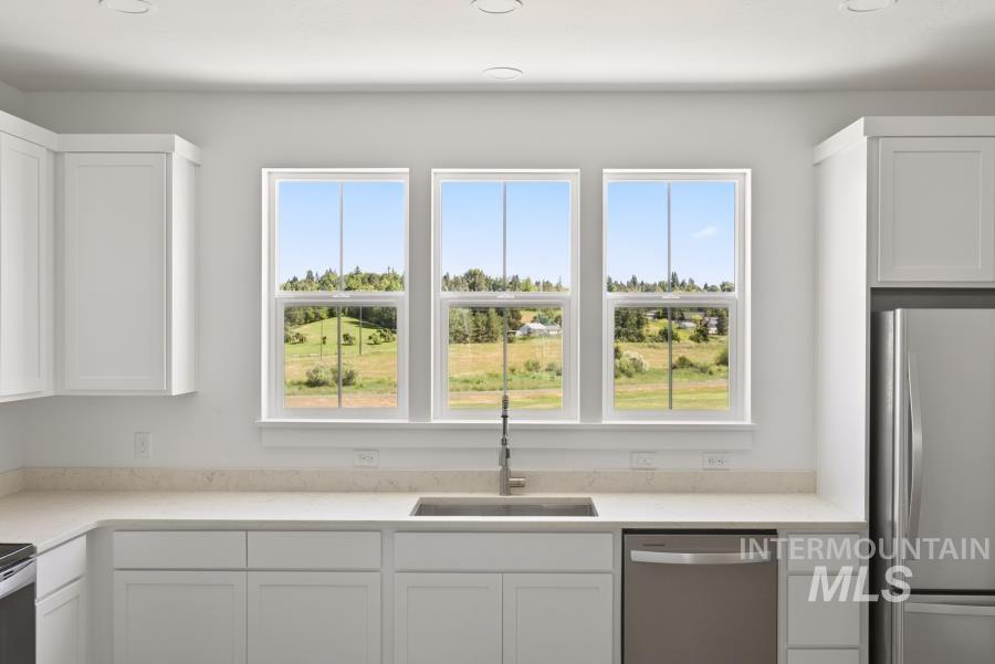 1198 Edington Property Photo 12