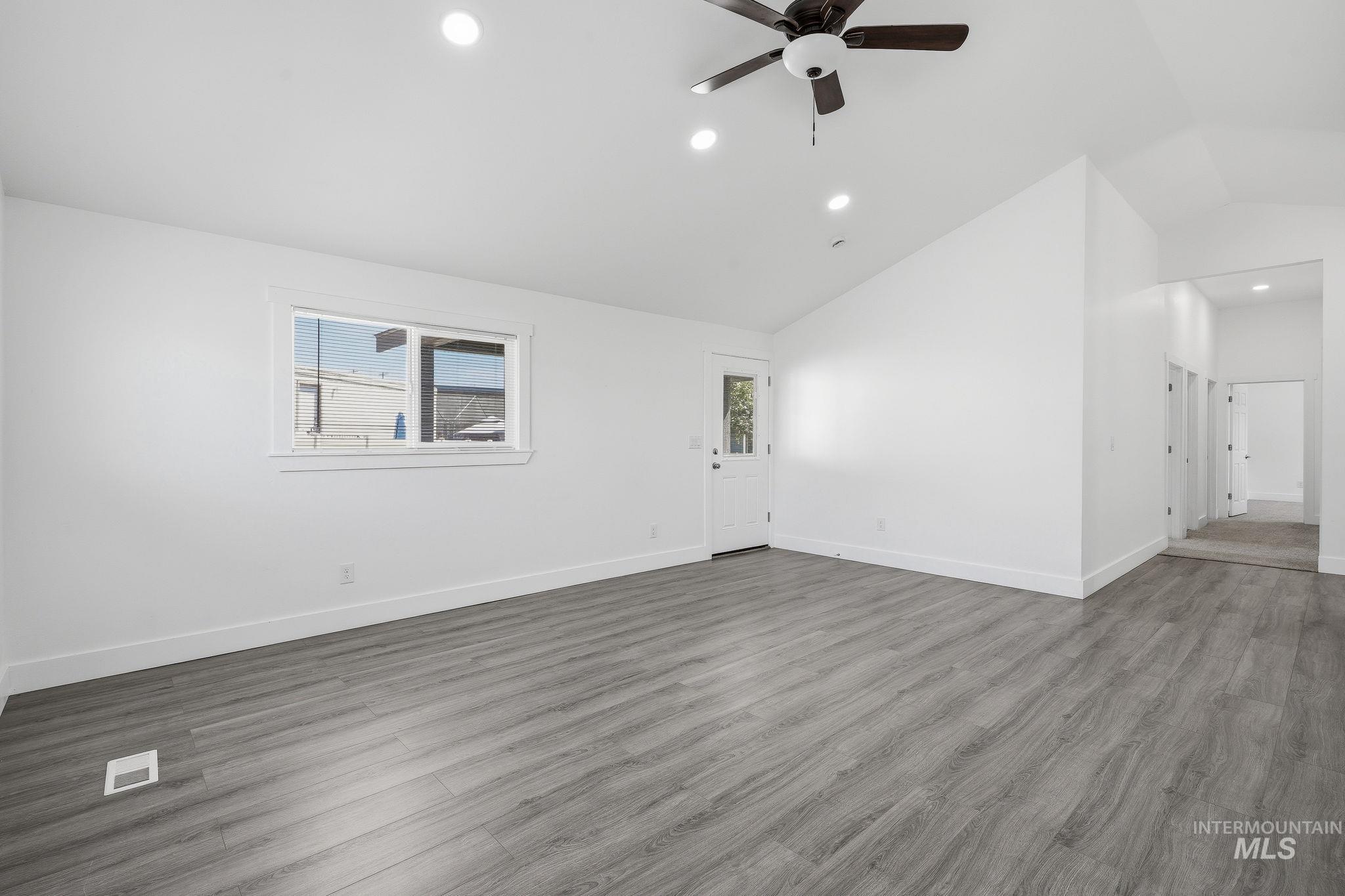 8255 Blue Ridge Property Photo 9