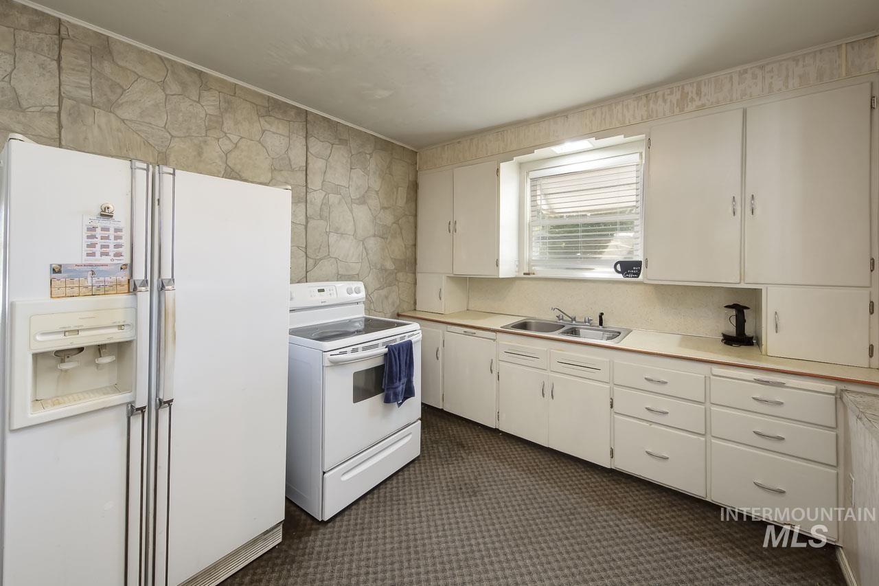1104 Lone Star Rd Property Photo 24