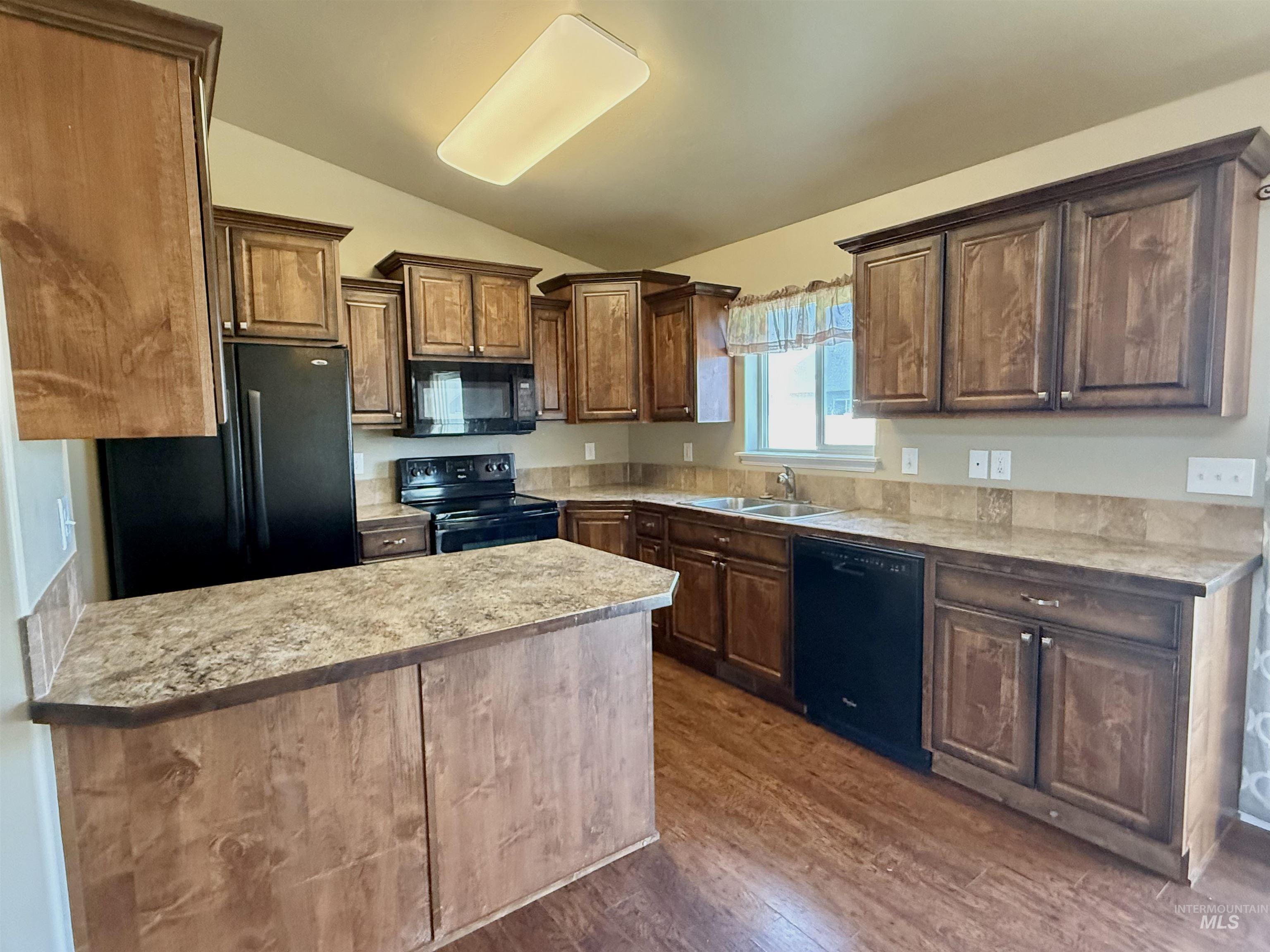 2619 Yukon Trail Property Photo 5