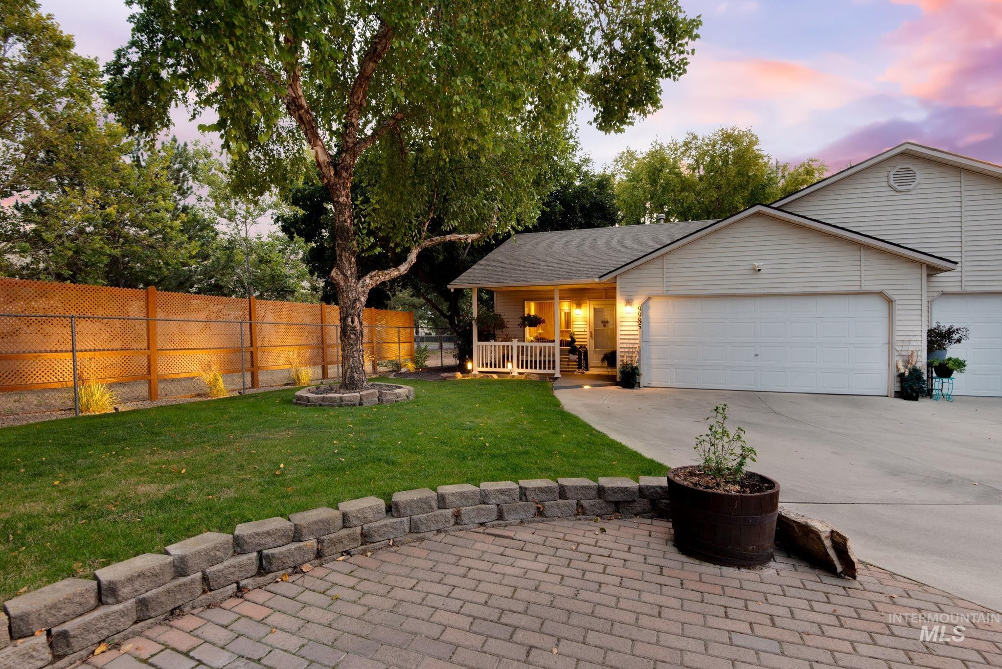 9985 W Mesquite Ct Property Photo 3