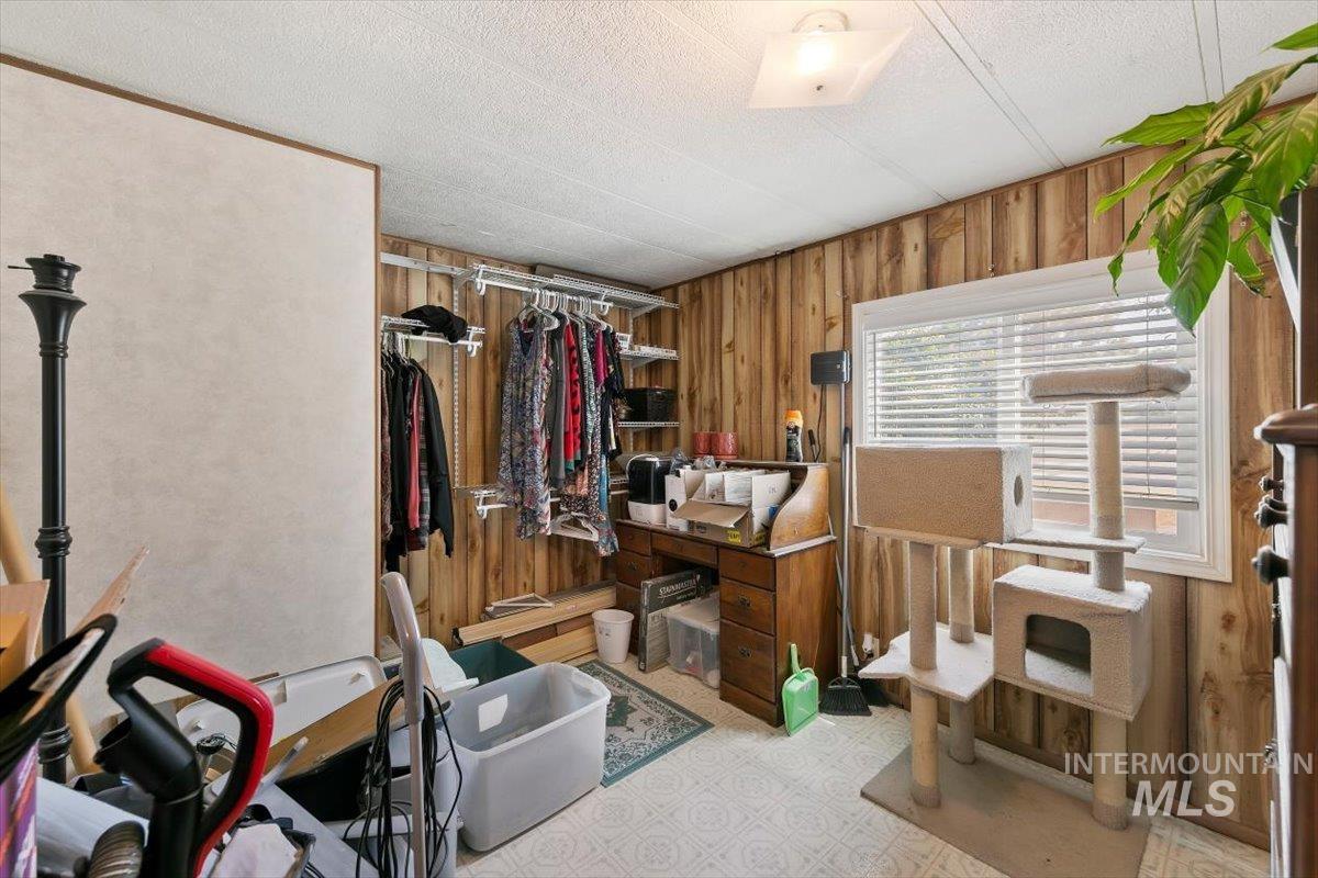 915 S Curtis Rd Trlr 68 Property Photo 14