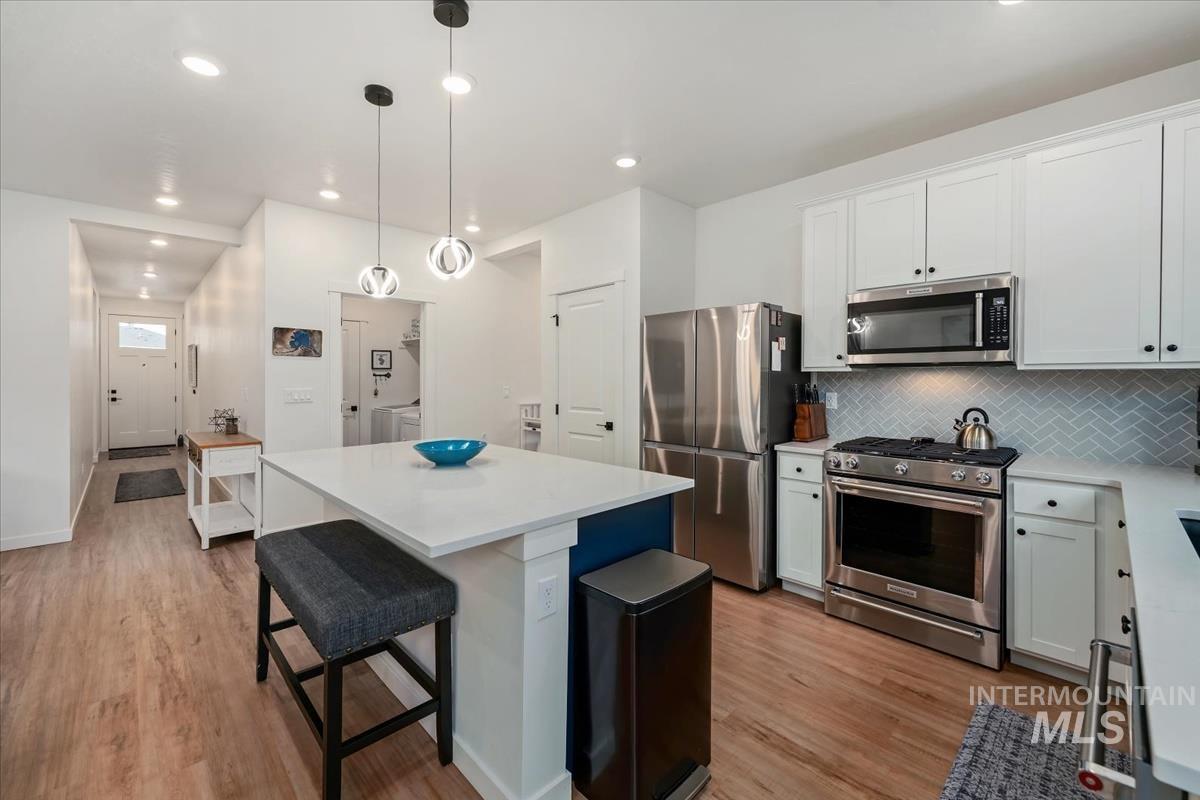 521 W Learmont St Property Photo 8