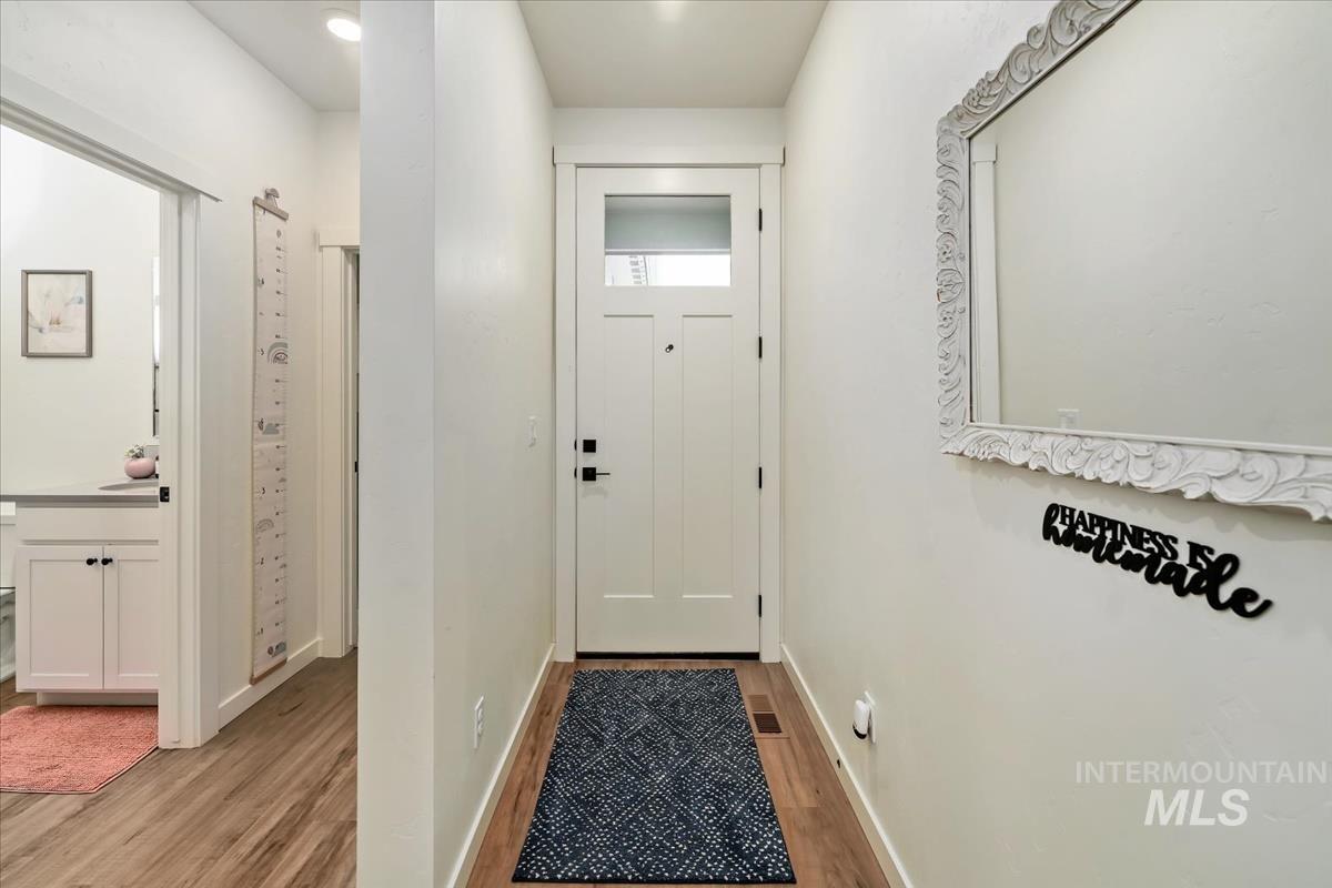 521 W Learmont St Property Photo 21