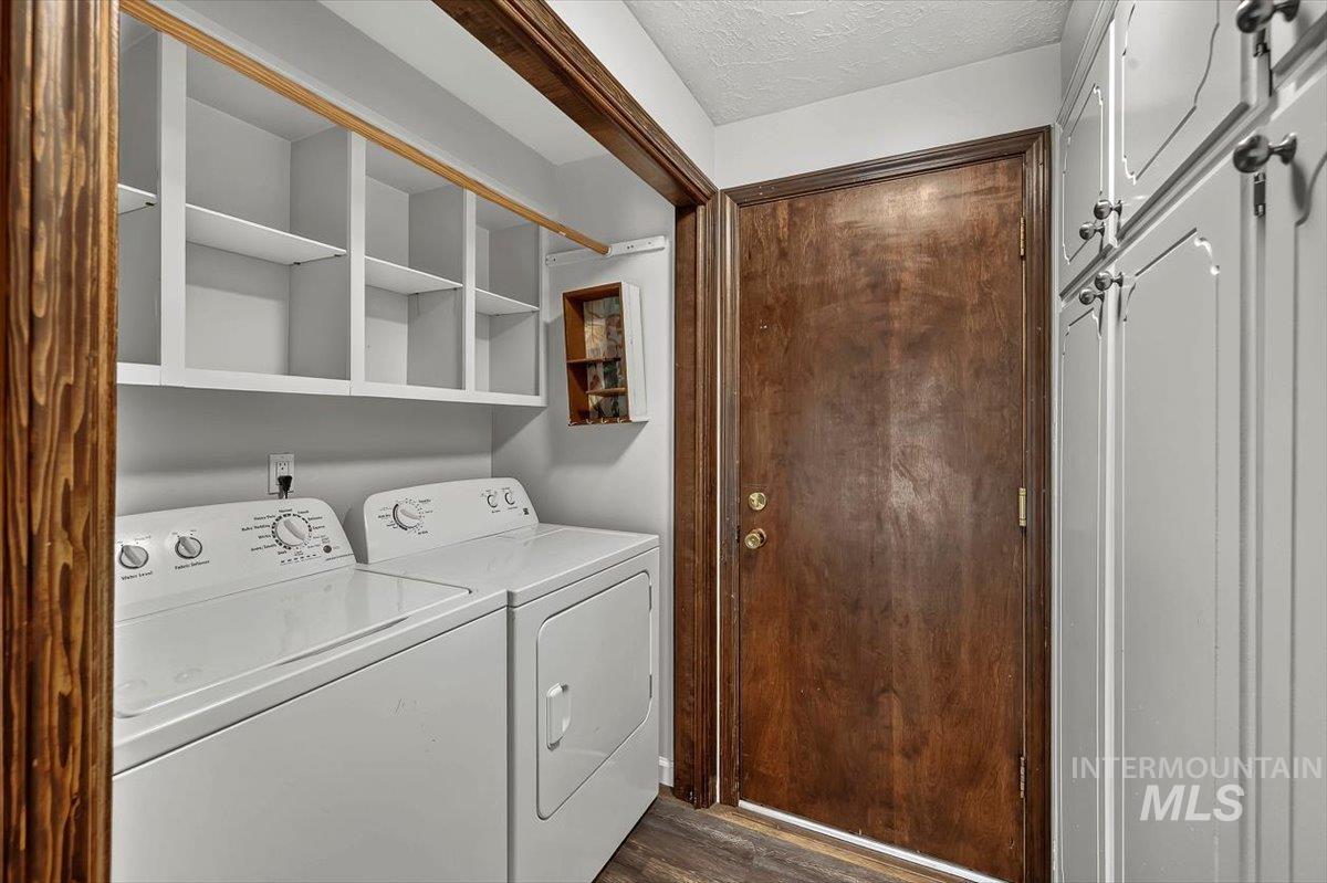 385 W Charlwood Ct Property Photo 25