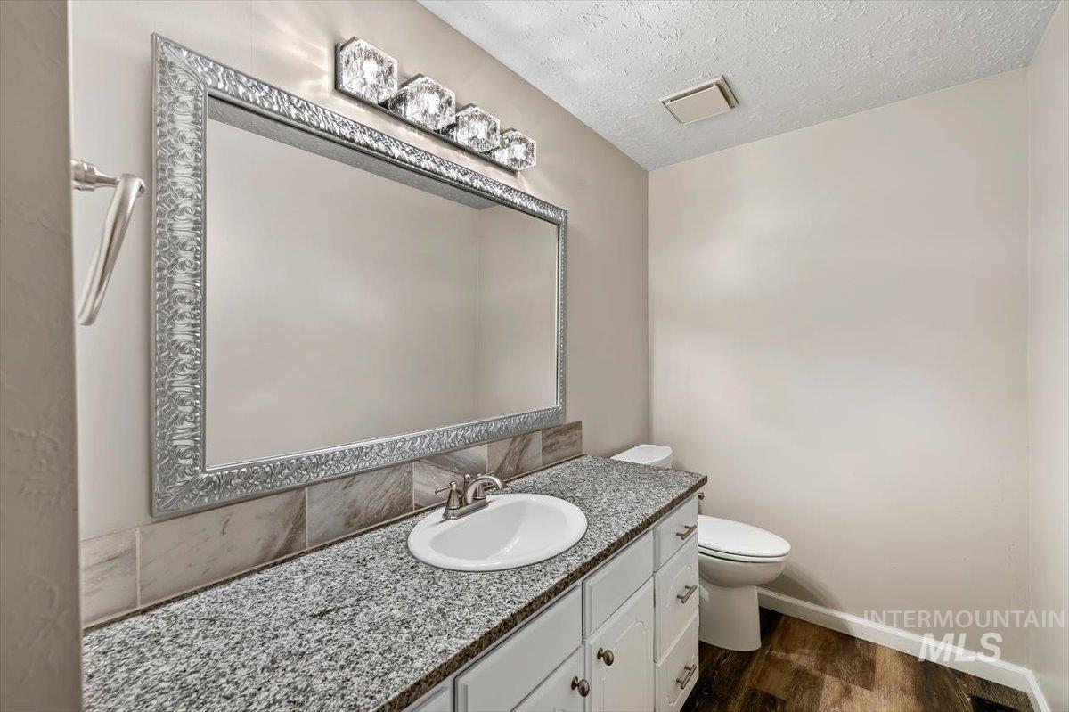 385 W Charlwood Ct Property Photo 25