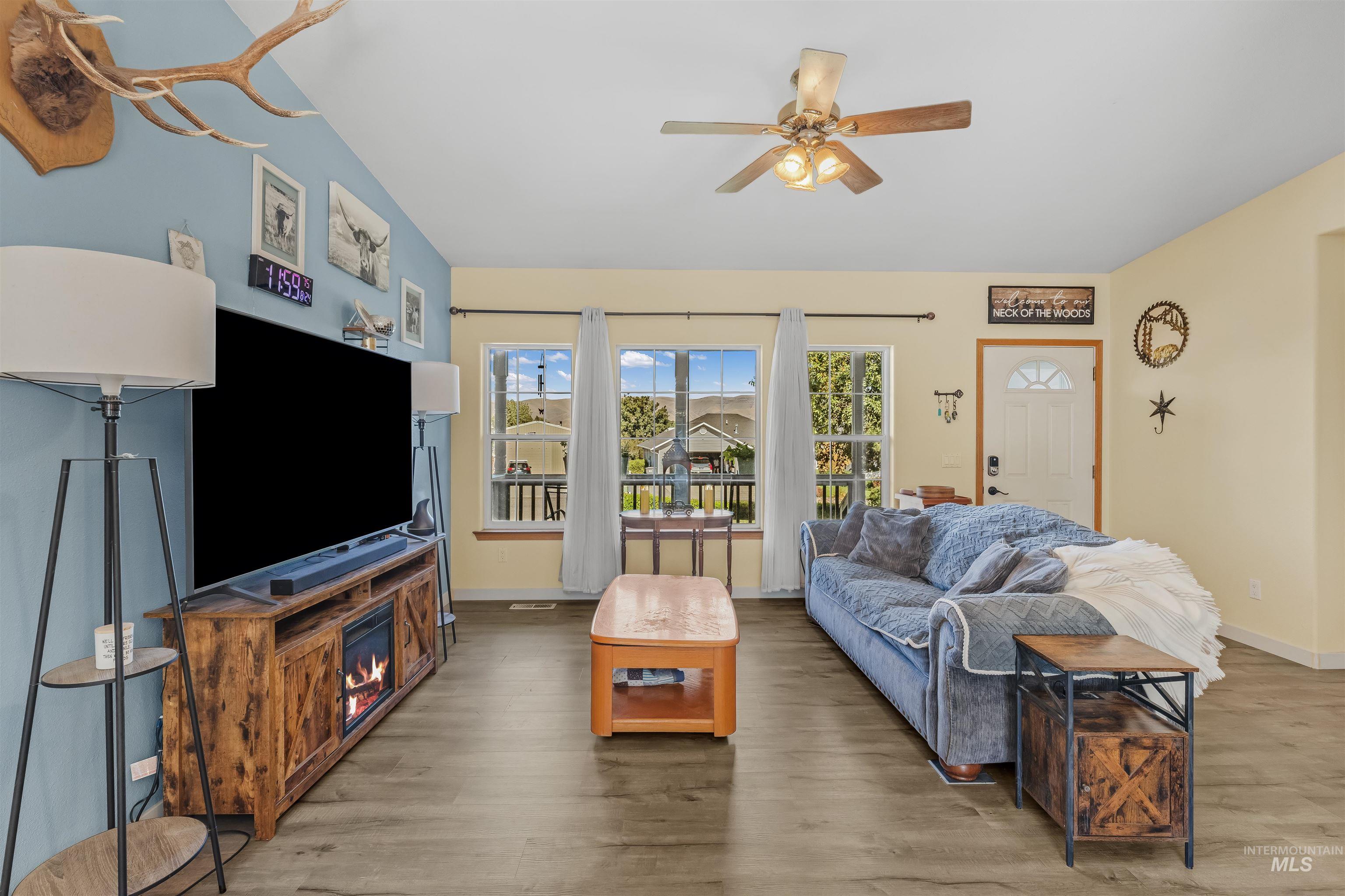 2535 18th Street Property Photo 8