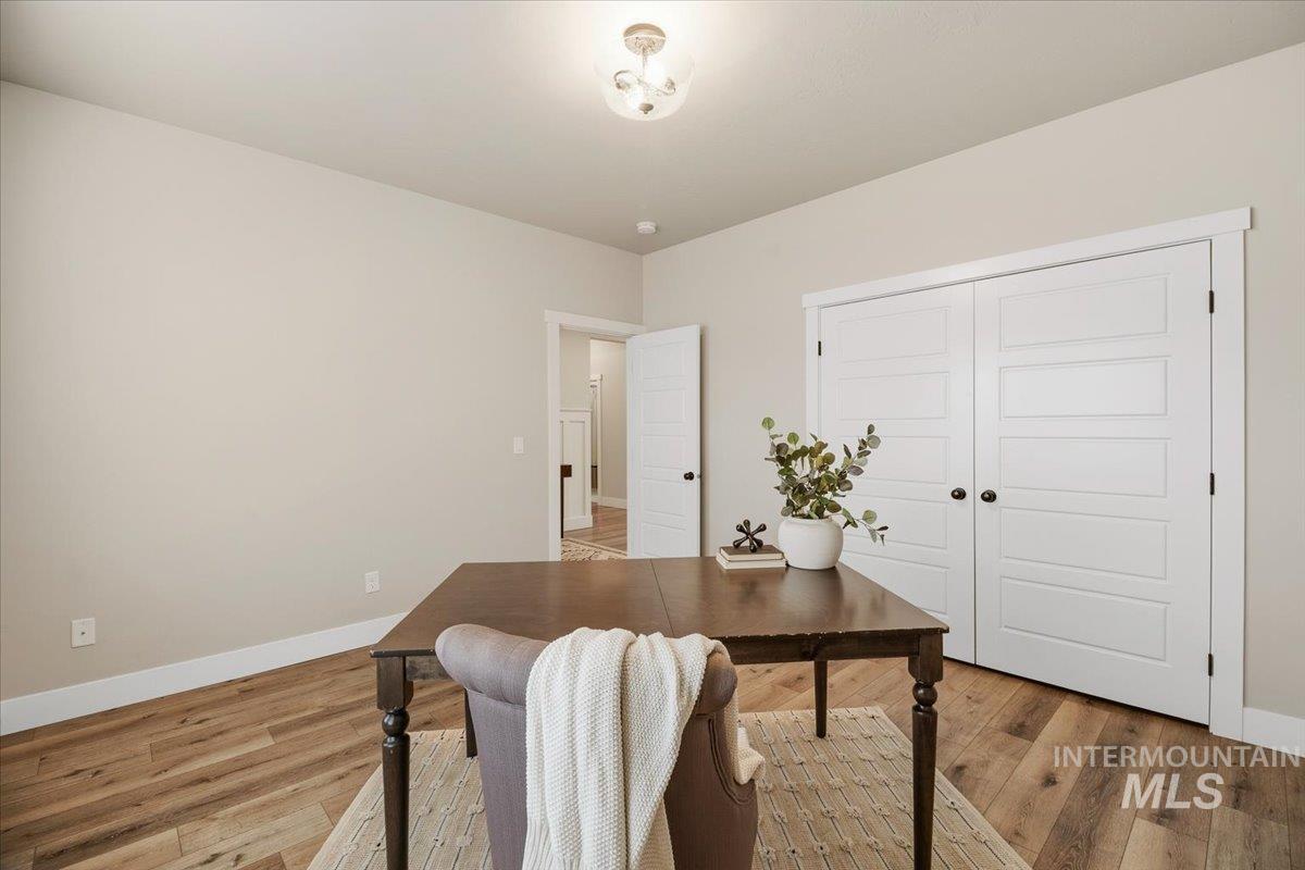 2291 Columbia Dr. Property Photo 6