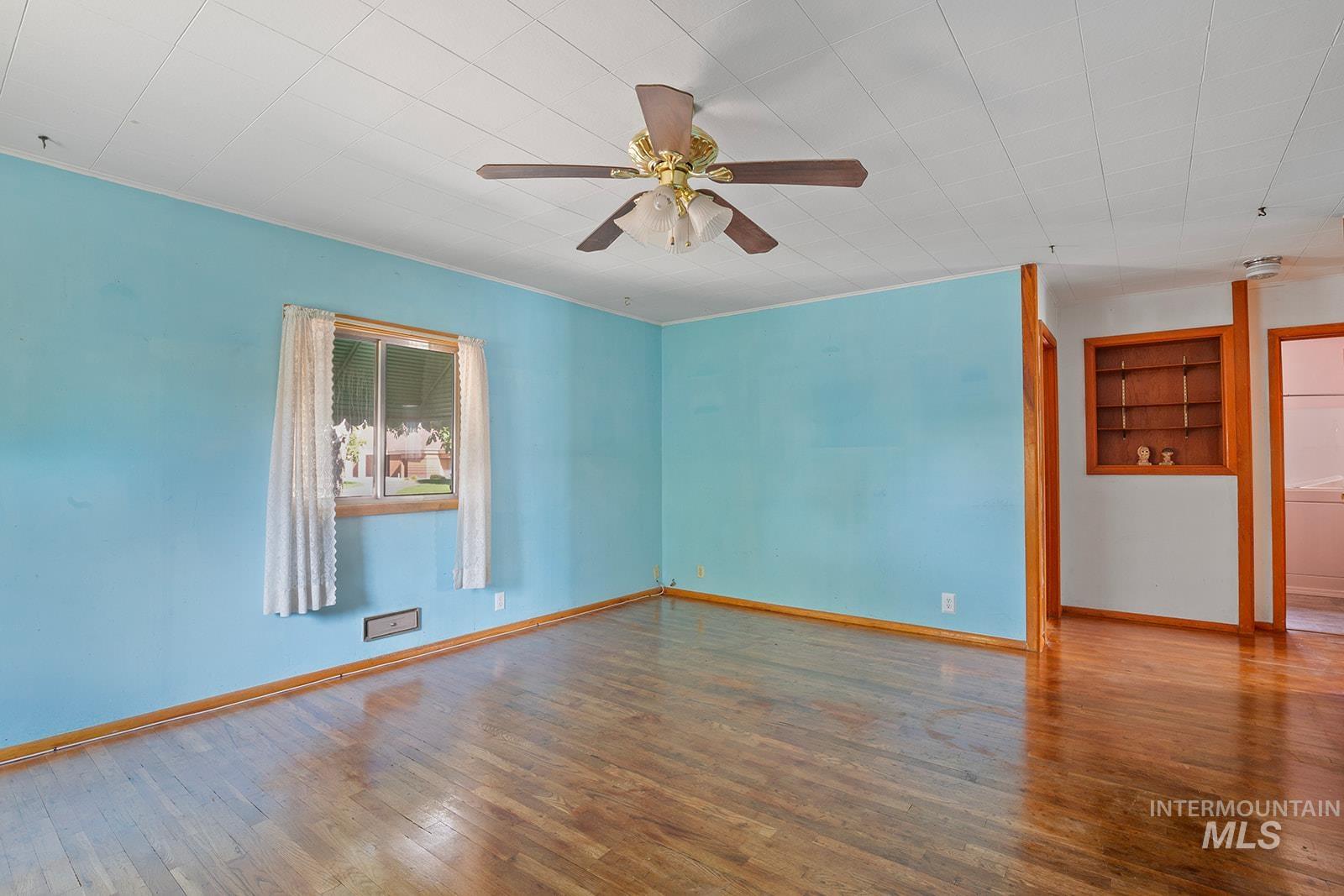 515 Stevens Ave Property Photo 3
