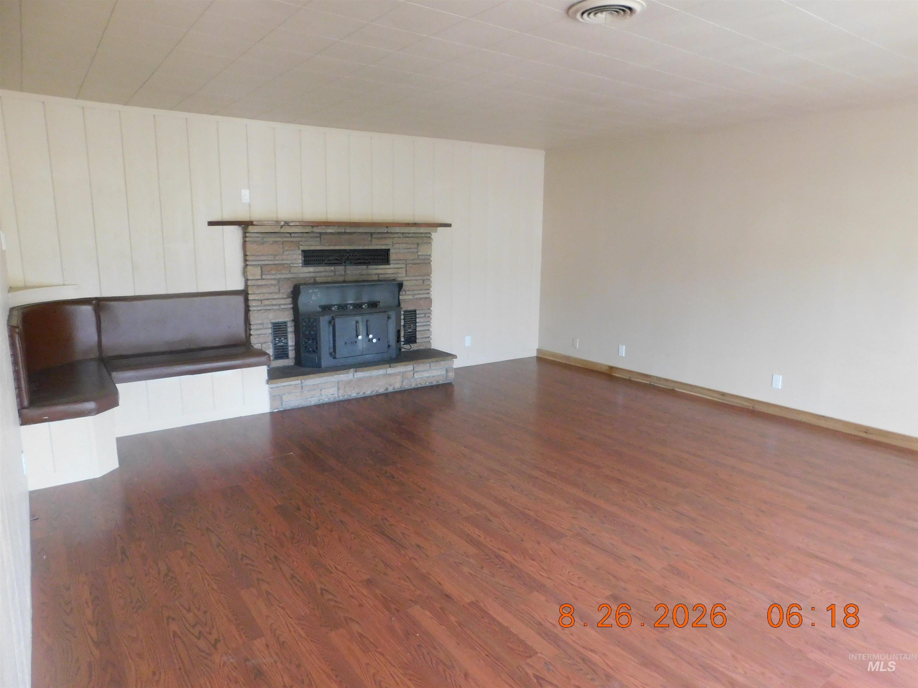 2115 N Galena Property Photo 7