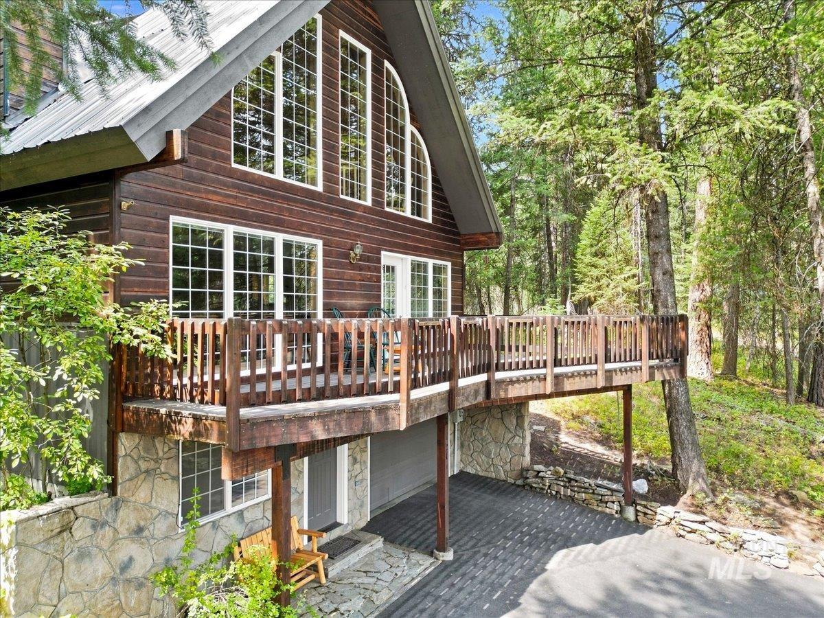 1571 Warren Wagon Road Property Photo 3