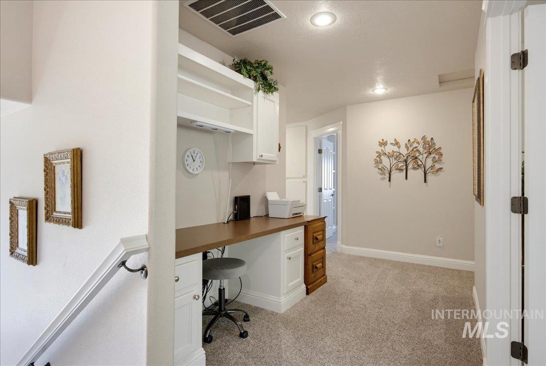 4393 N Palatine Ave. Property Photo 20