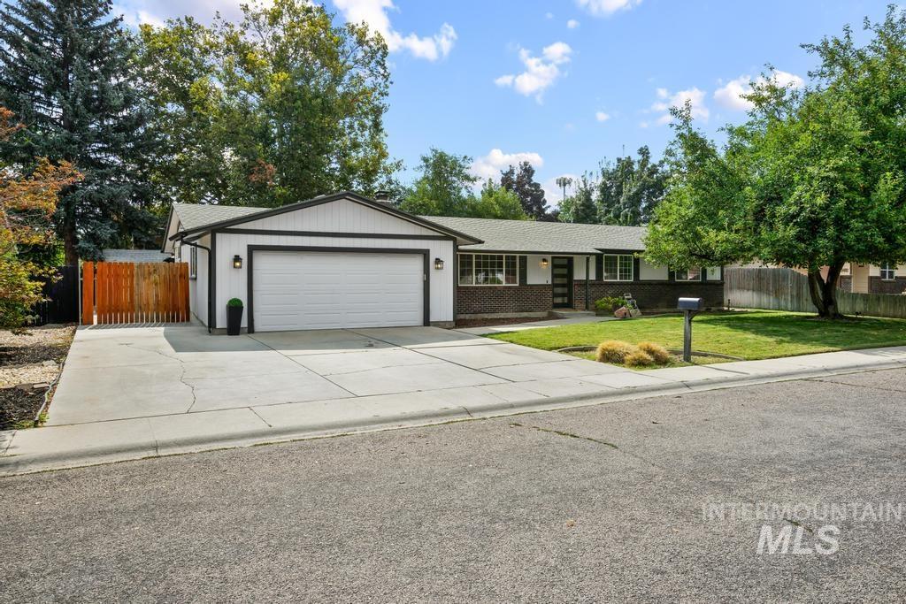3518 N Frontier Way Property Photo 3