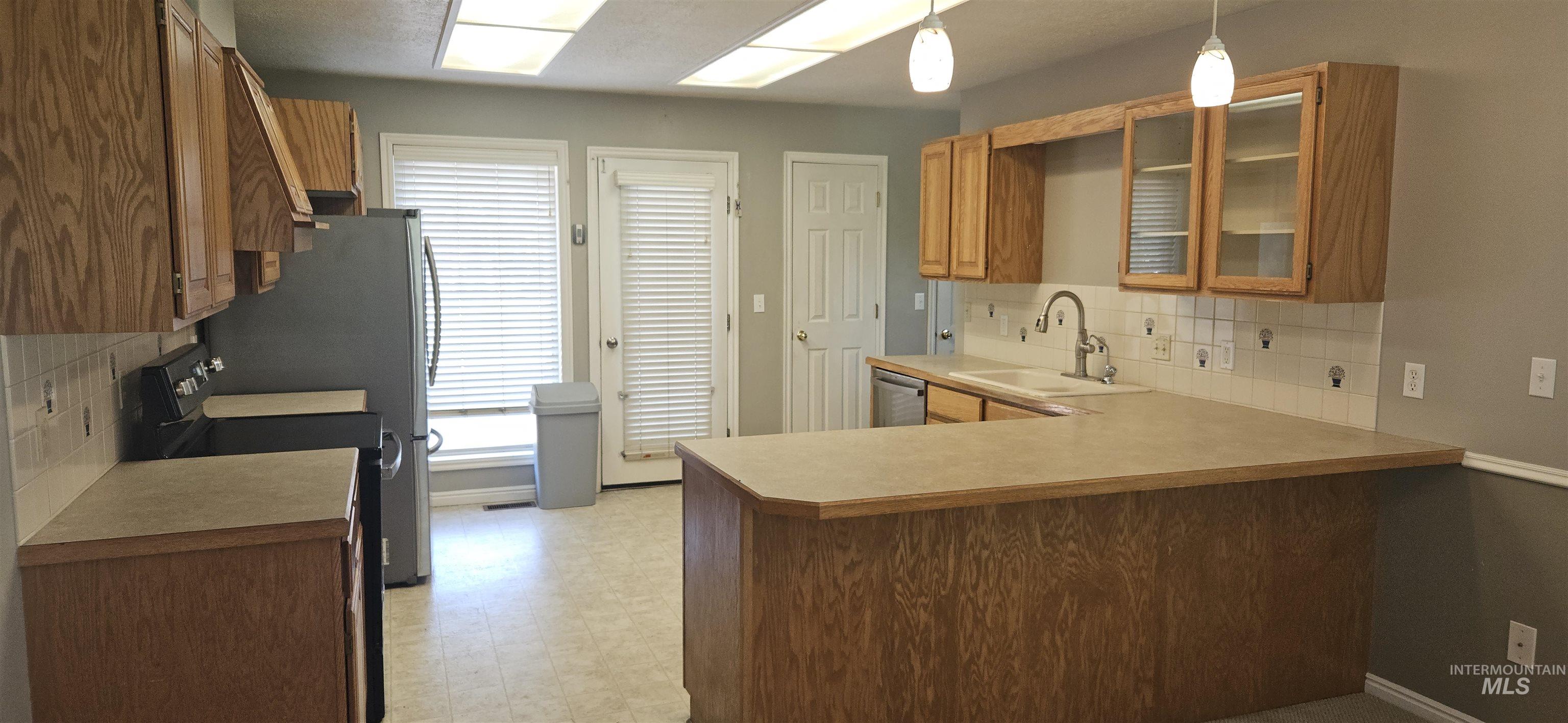 1741 Pomerelle Drive Property Photo 11
