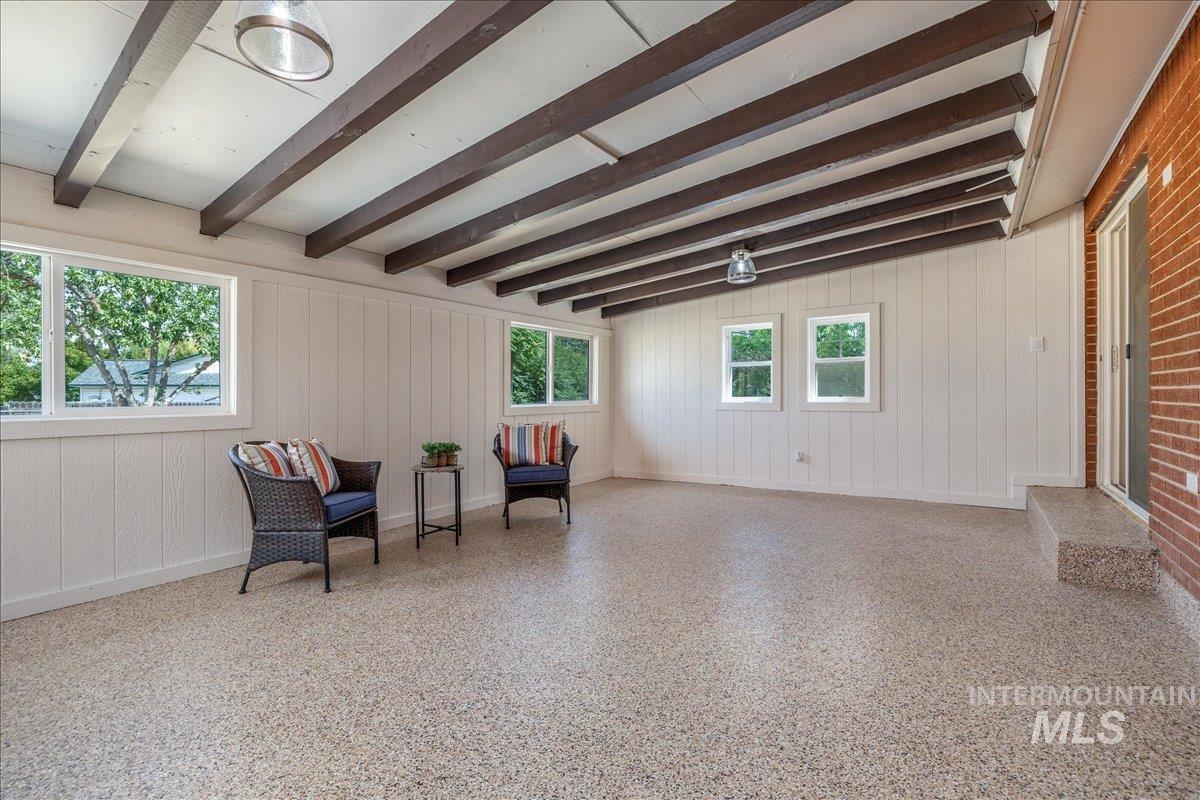 406 Lindenwood Dr Property Photo 22