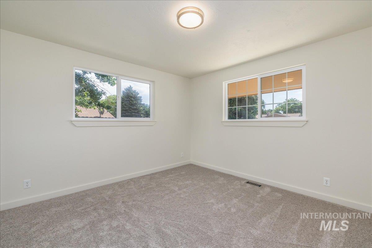 406 Lindenwood Dr Property Photo 31