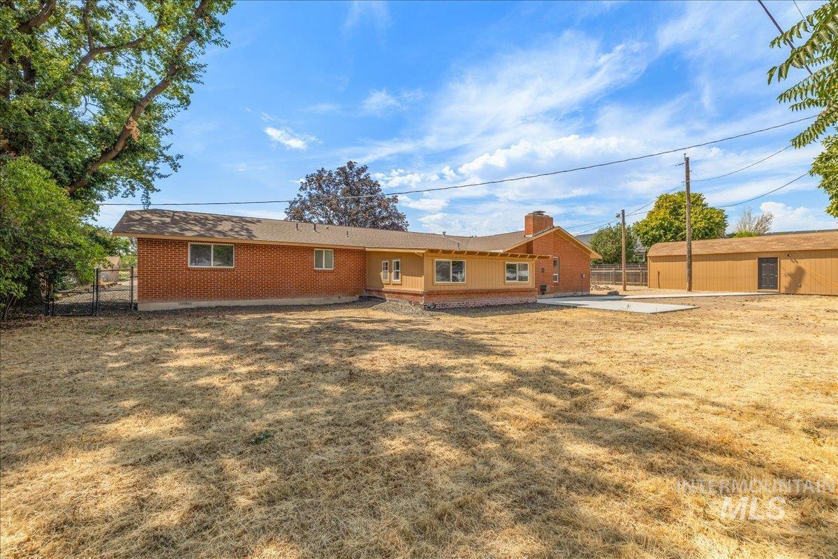 406 Lindenwood Dr Property Photo 37