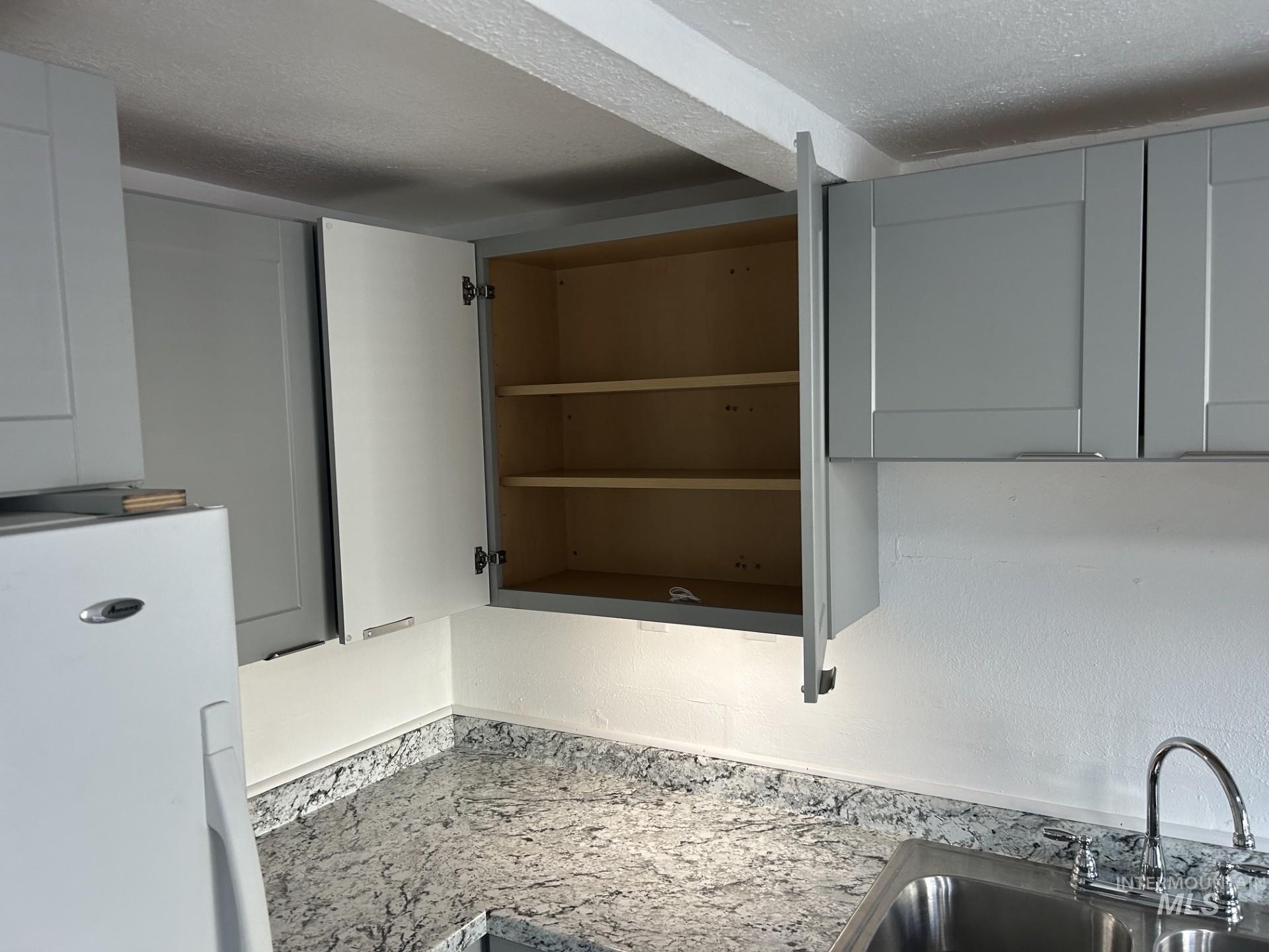 506 4th Ave Property Photo 24