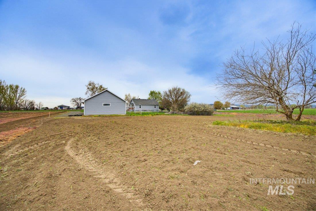 1112 Indianhead Rd Property Photo 10