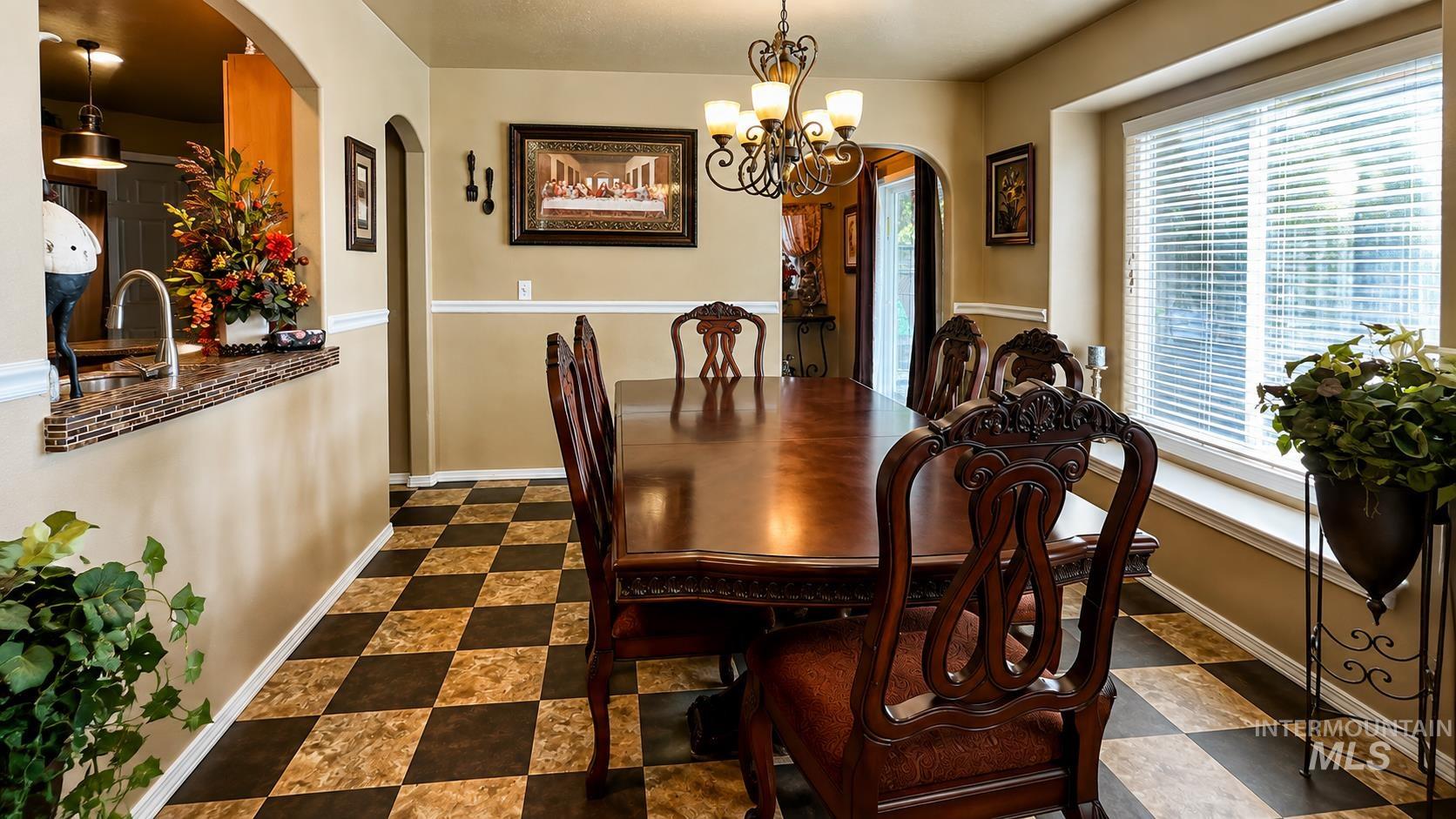 617 Cornwall Property Photo 13