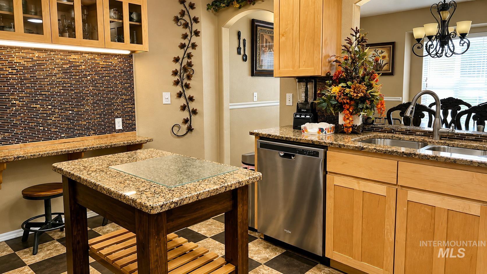 617 Cornwall Property Photo 19