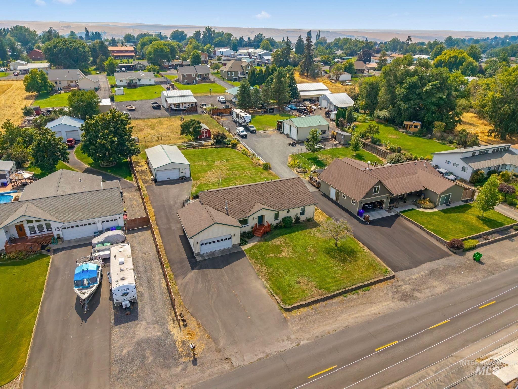 2028 Grelle Ave Property Photo 3
