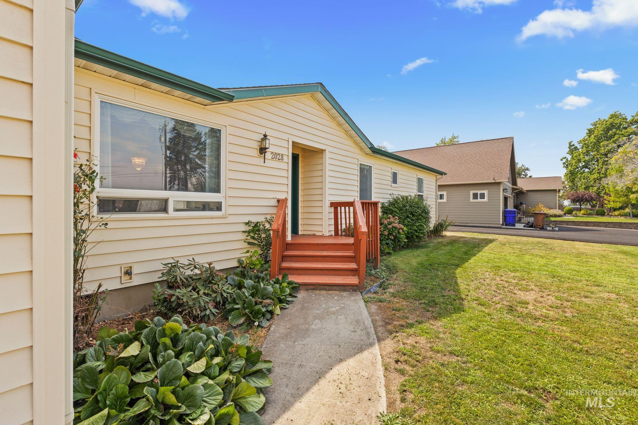 2028 Grelle Ave Property Photo 4