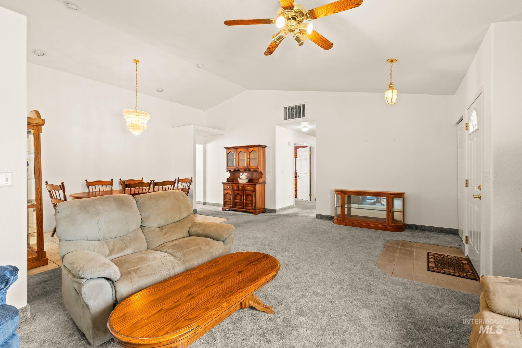 2028 Grelle Ave Property Photo 6
