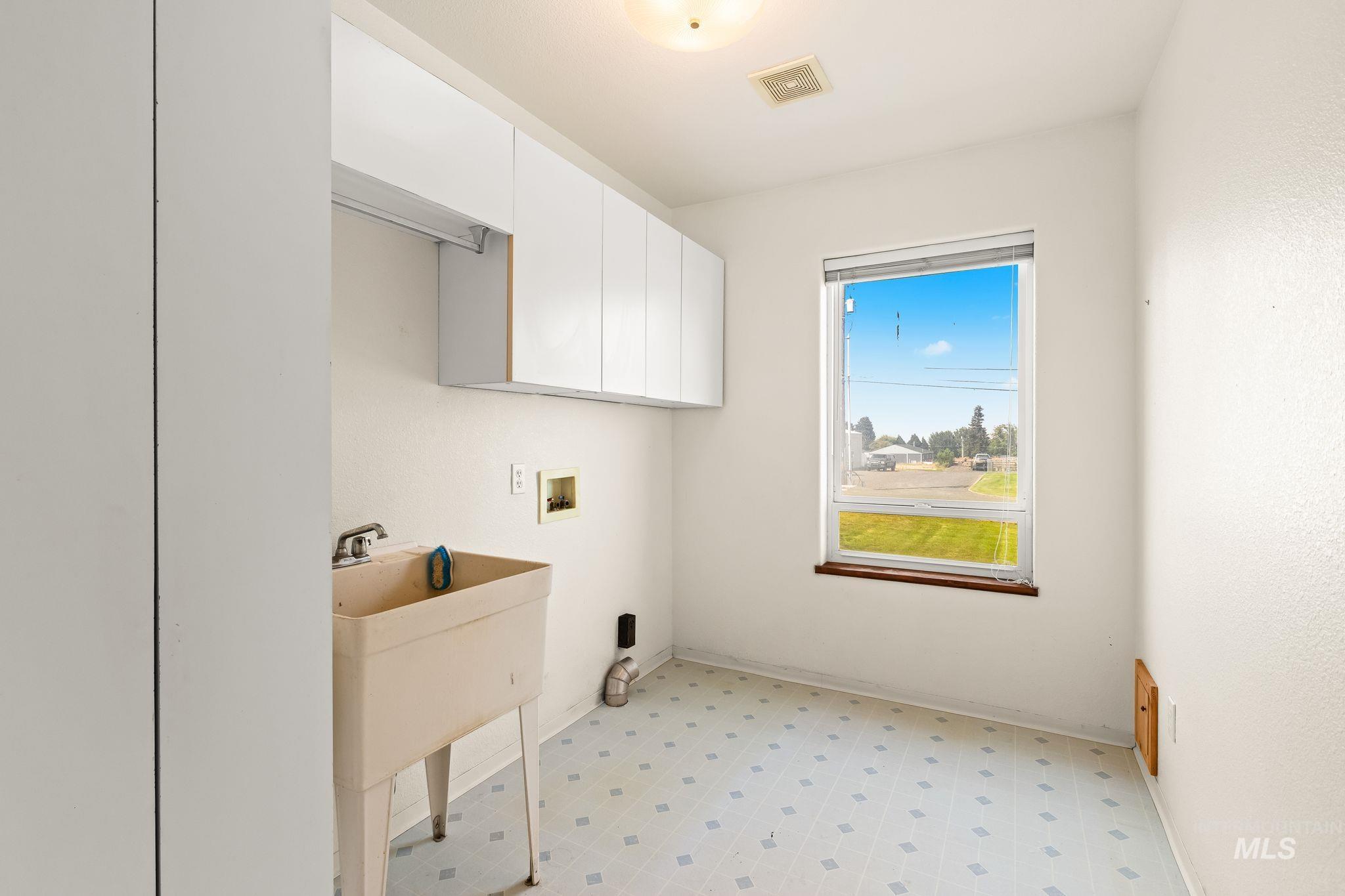 2028 Grelle Ave Property Photo 18