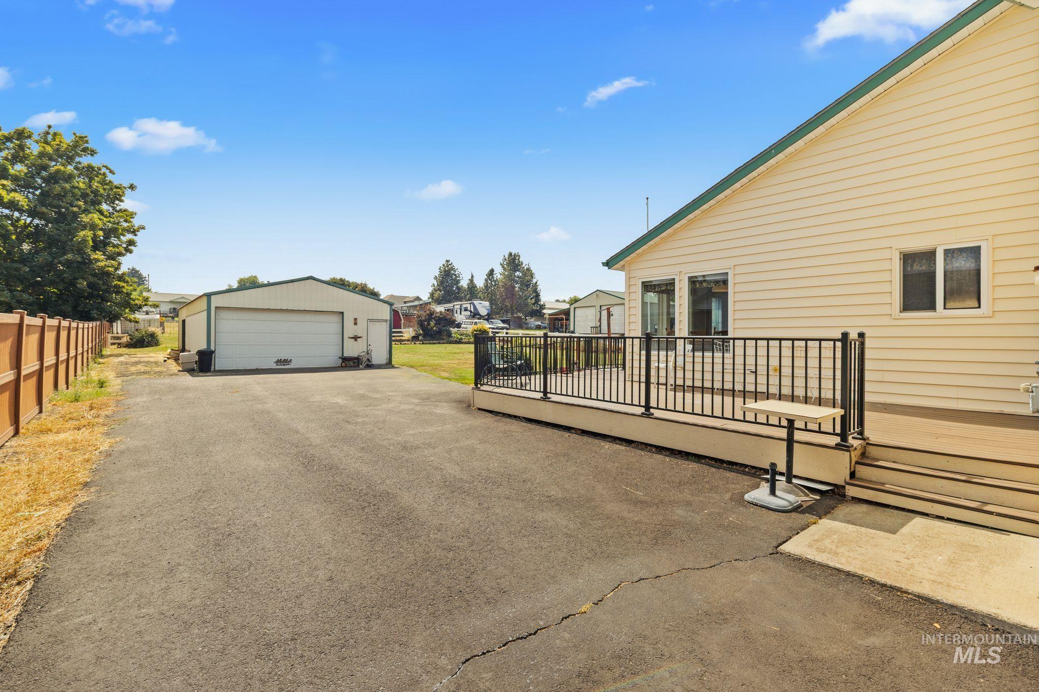 2028 Grelle Ave Property Photo 33