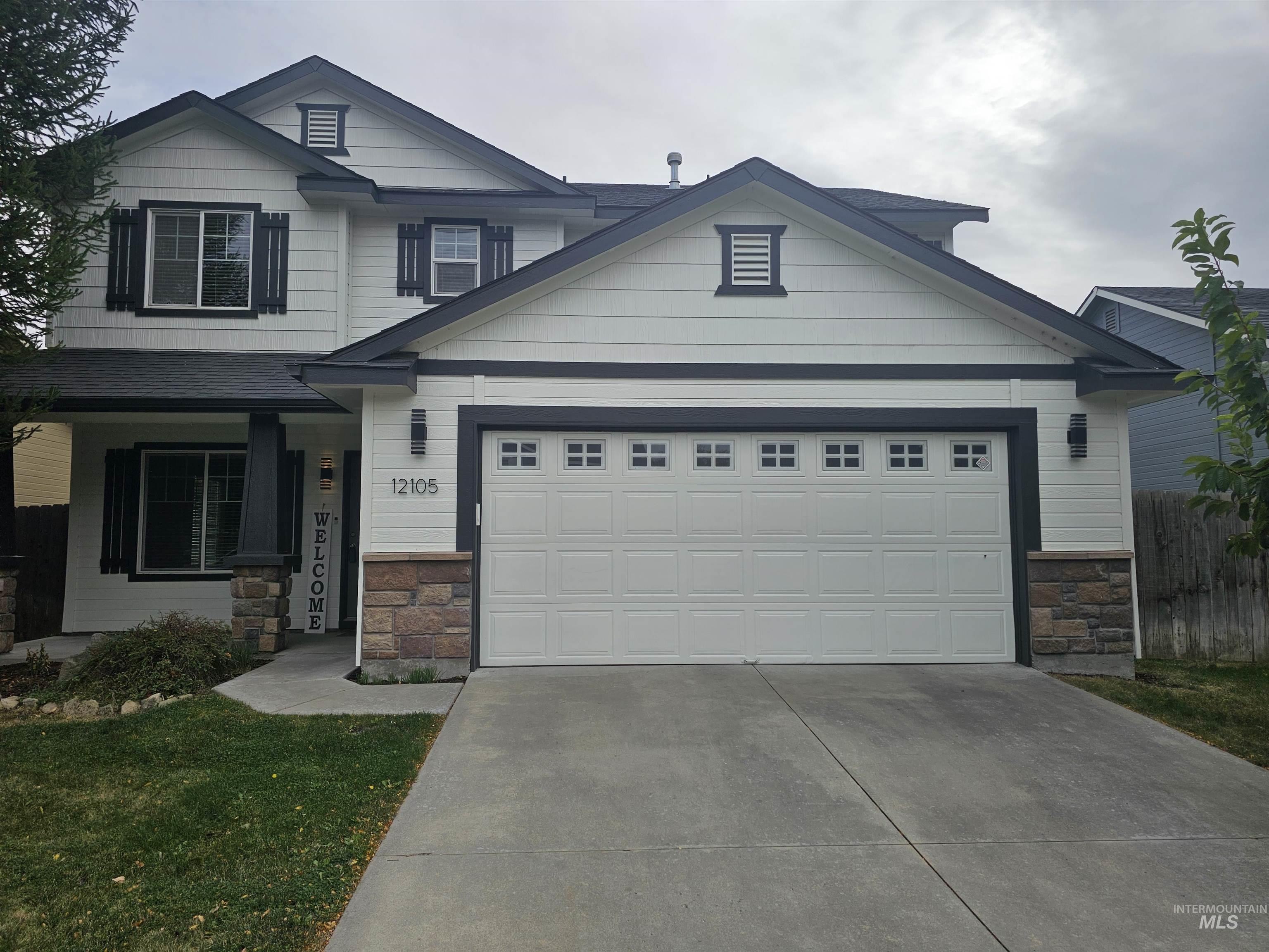 12105 W Kings Canyon St Property Photo 1