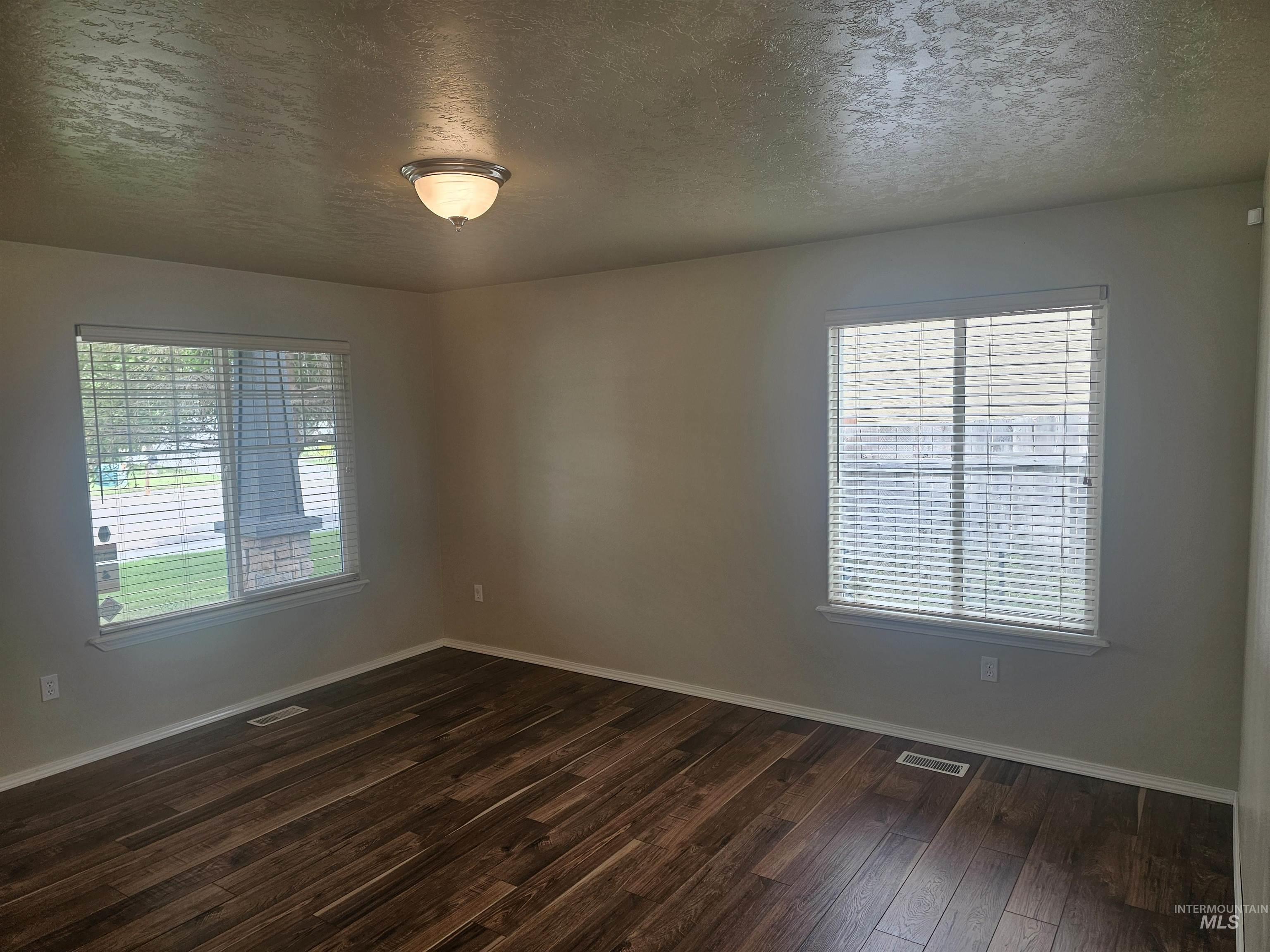 12105 W Kings Canyon St Property Photo 17