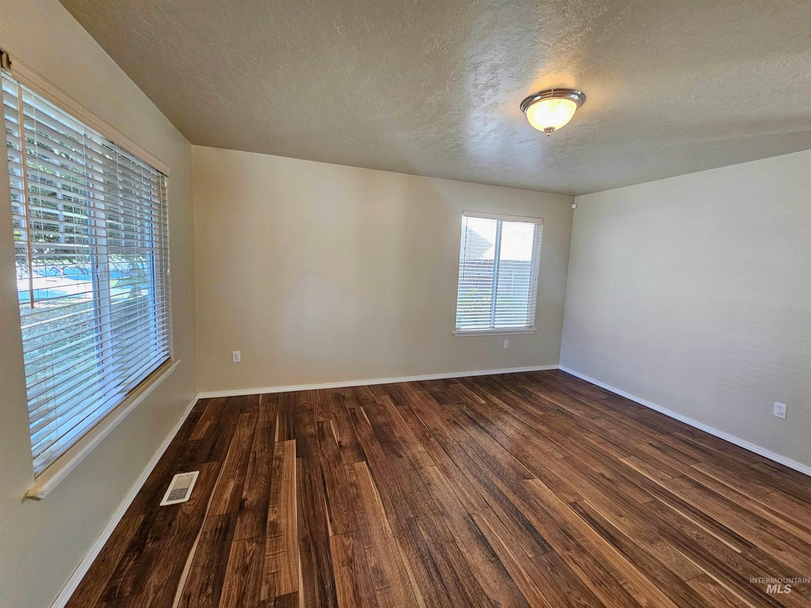 12105 W Kings Canyon St Property Photo 17