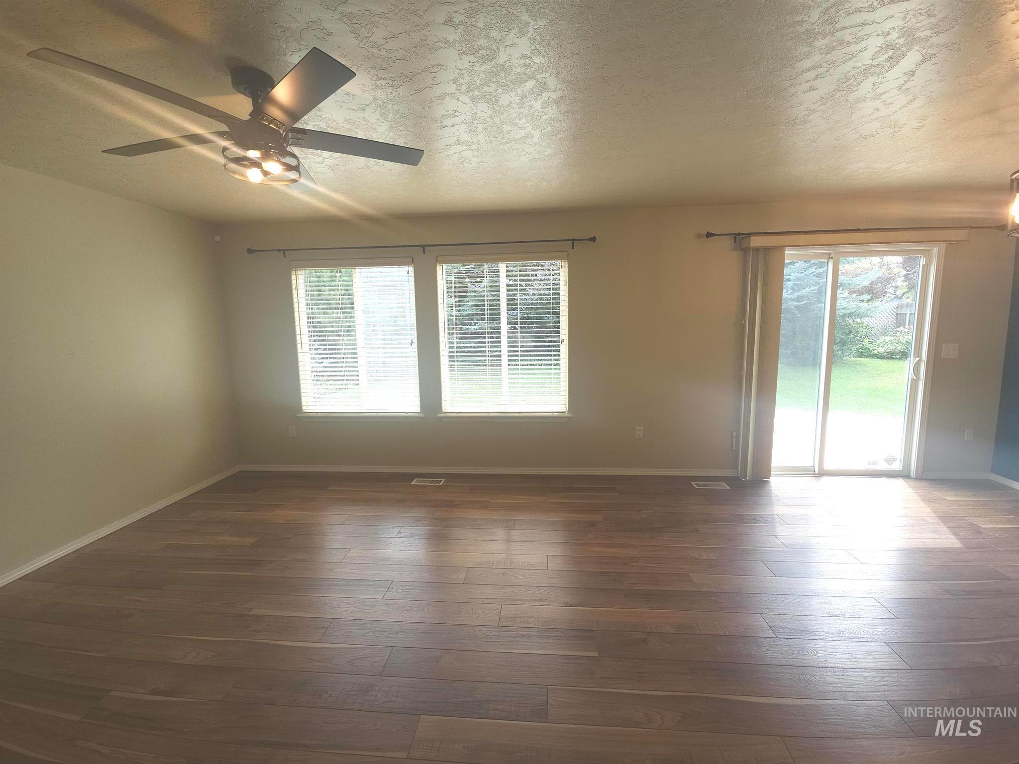 12105 W Kings Canyon St Property Photo 19
