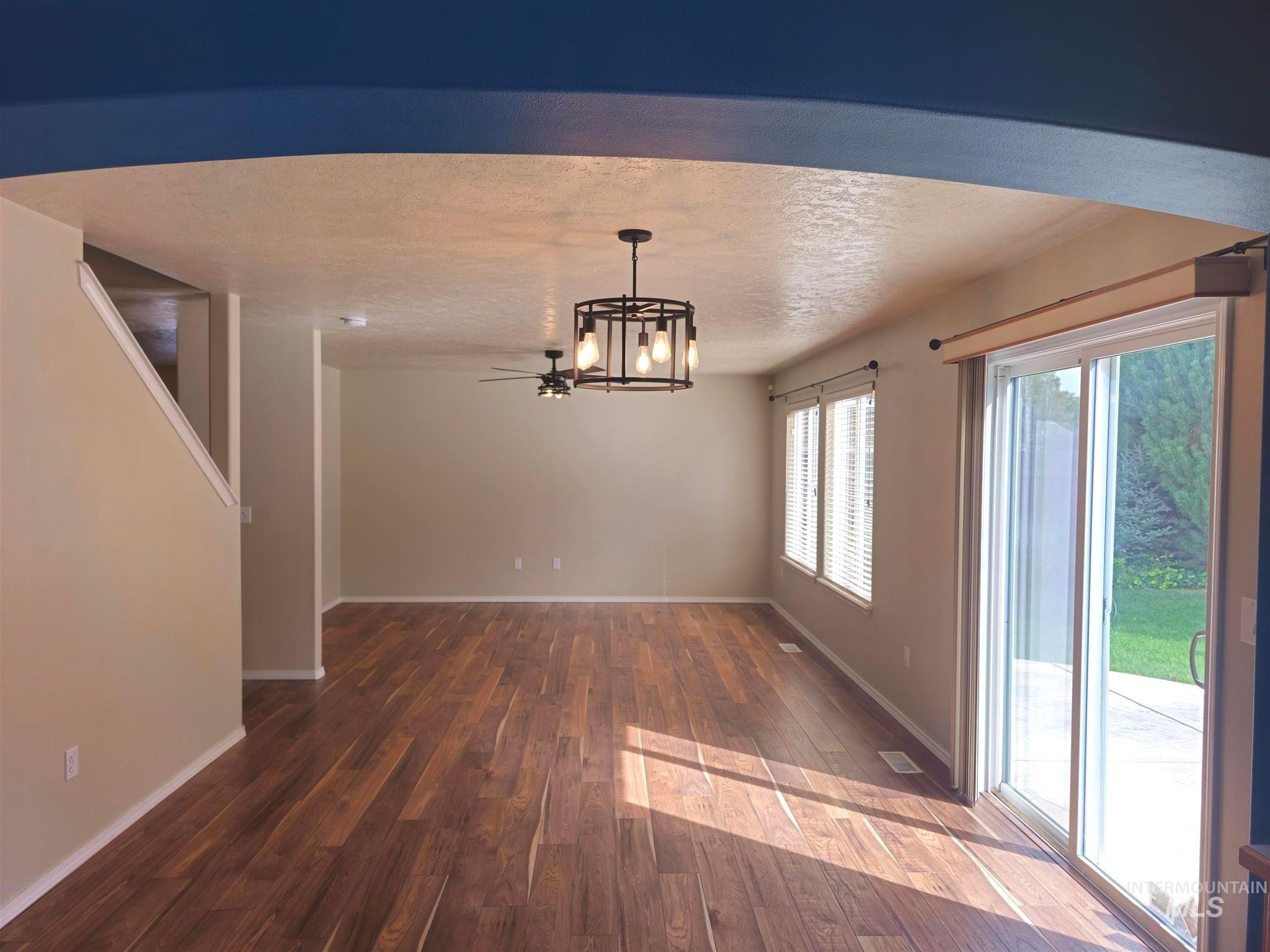 12105 W Kings Canyon St Property Photo 20