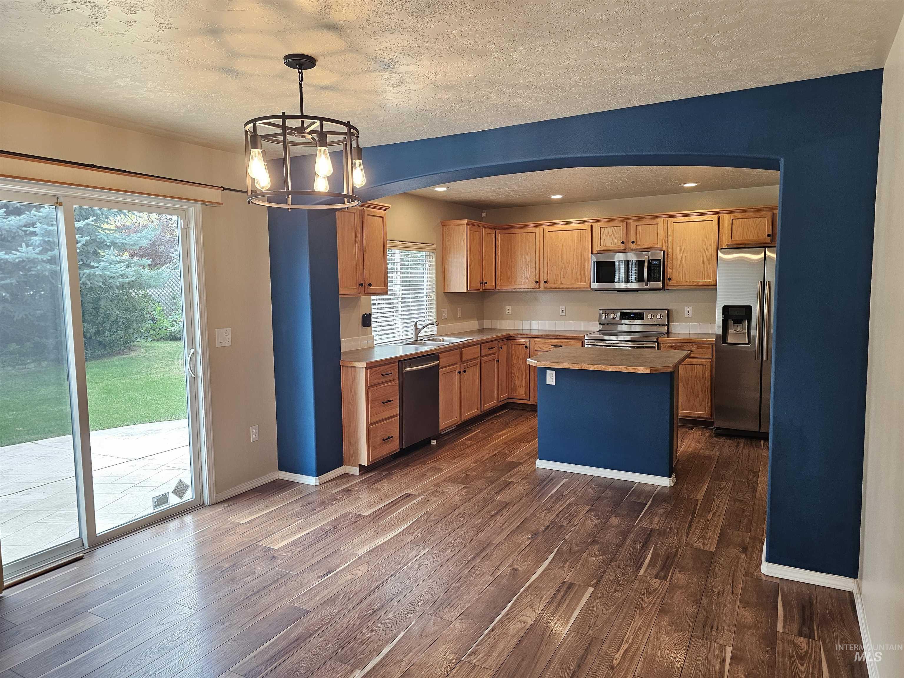 12105 W Kings Canyon St Property Photo 21