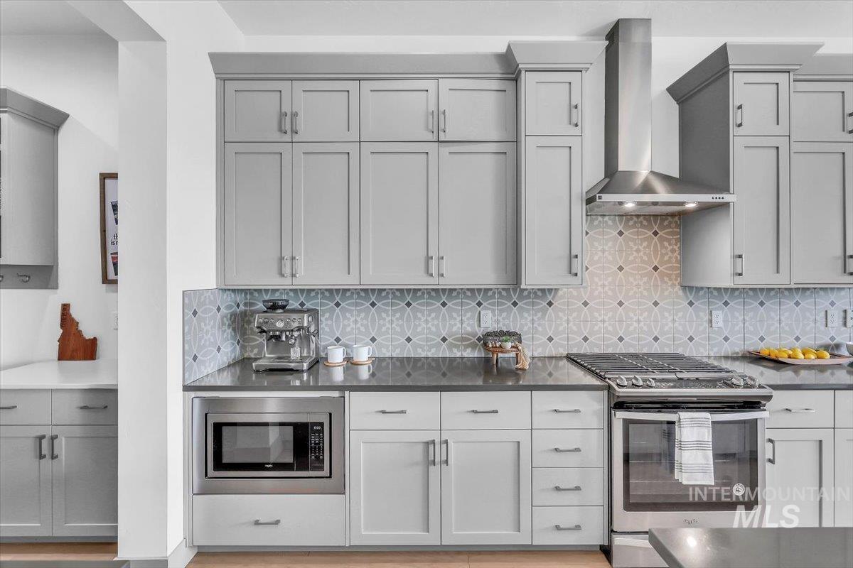 7811 W Corinthia St Property Photo 17